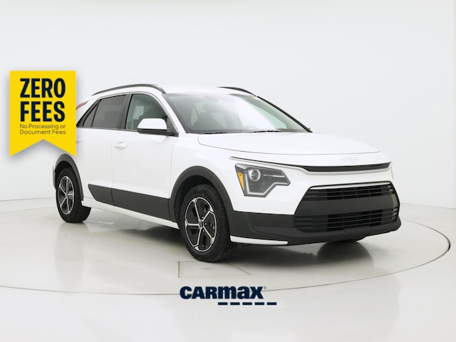 White 2025 Kia Niro SUV / Crossover Front-Wheel Drive Automatic