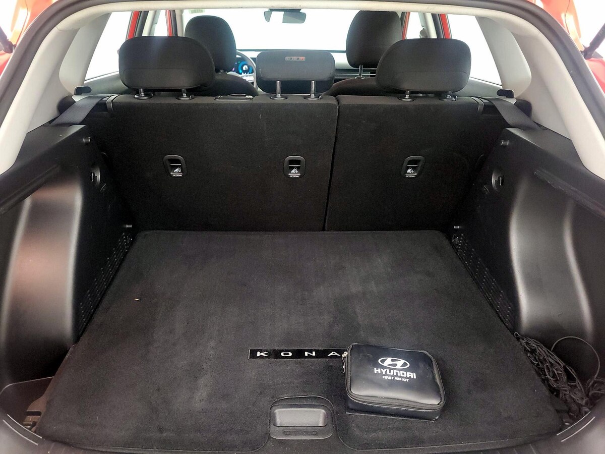 Trunk/Cargo (Seats Up)