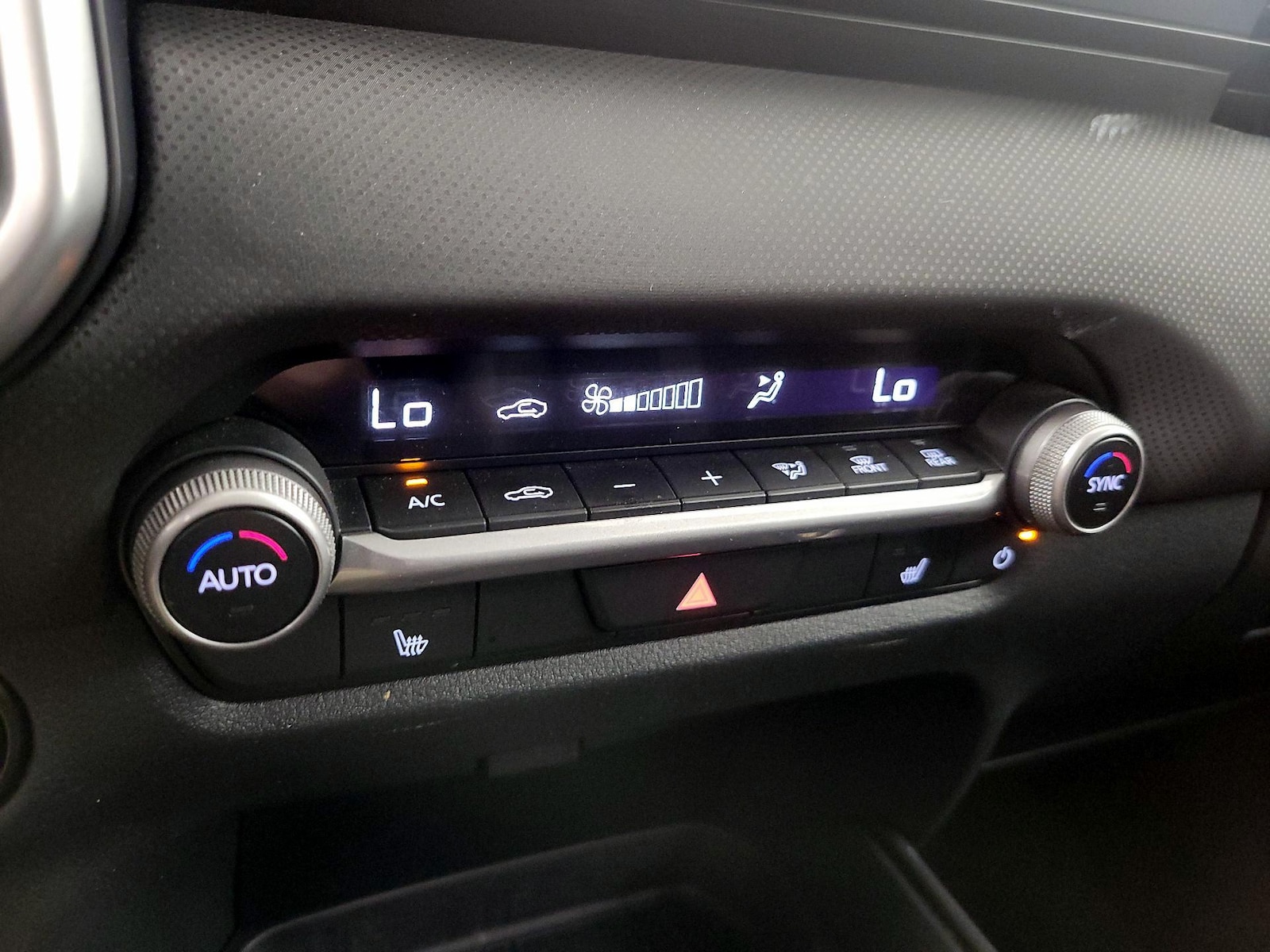 2025 Mazda CX-50 Preferred - Photo 18