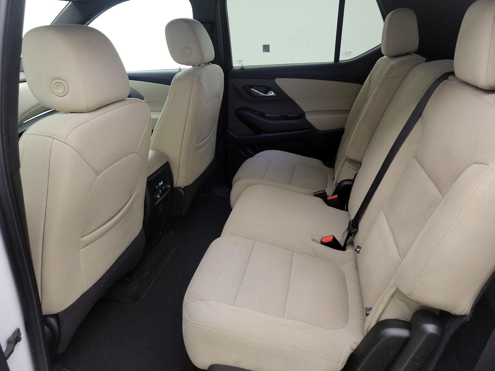 2023 Chevrolet Traverse LS - Photo 20