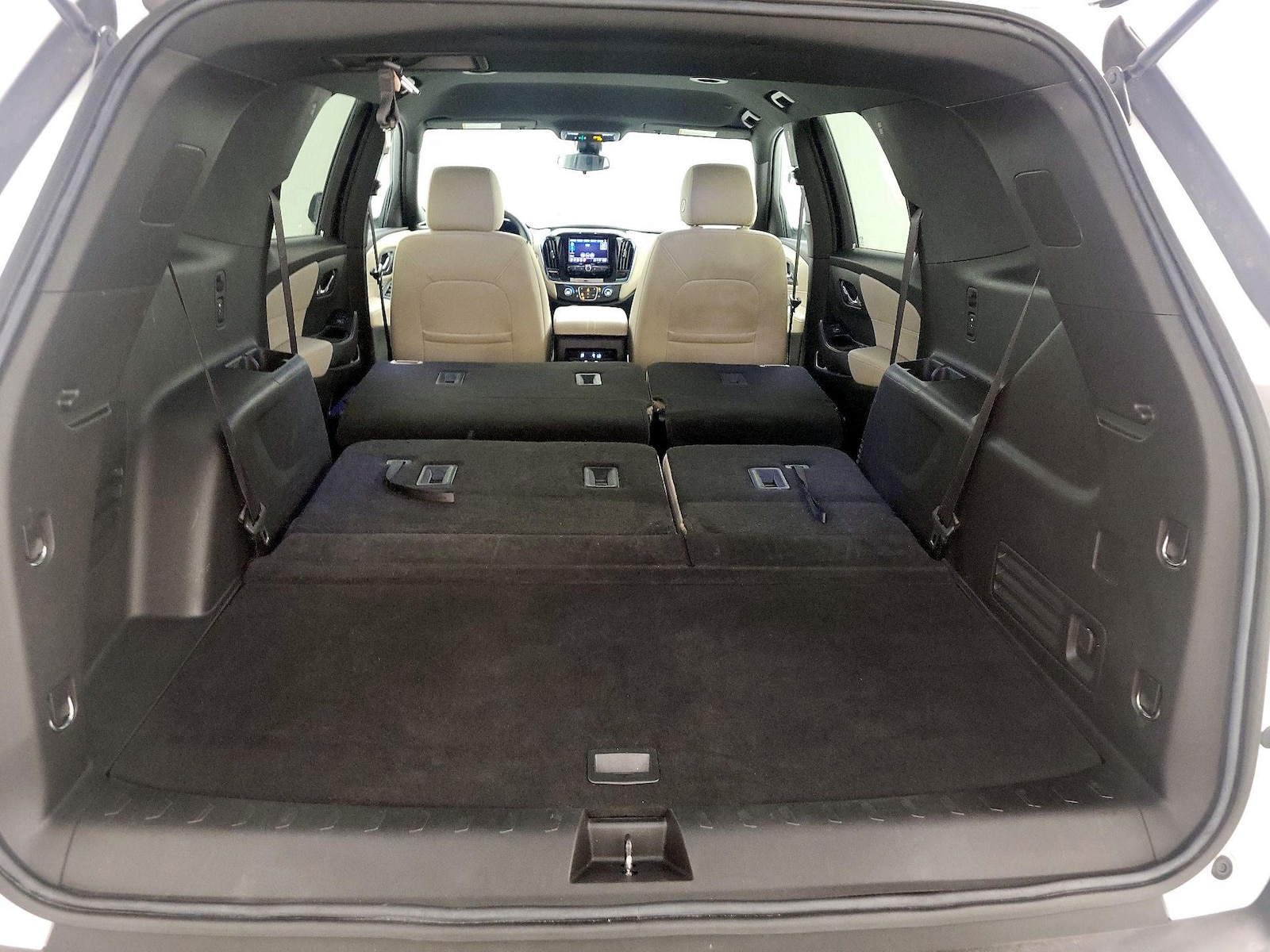 2023 Chevrolet Traverse LS - Photo 23