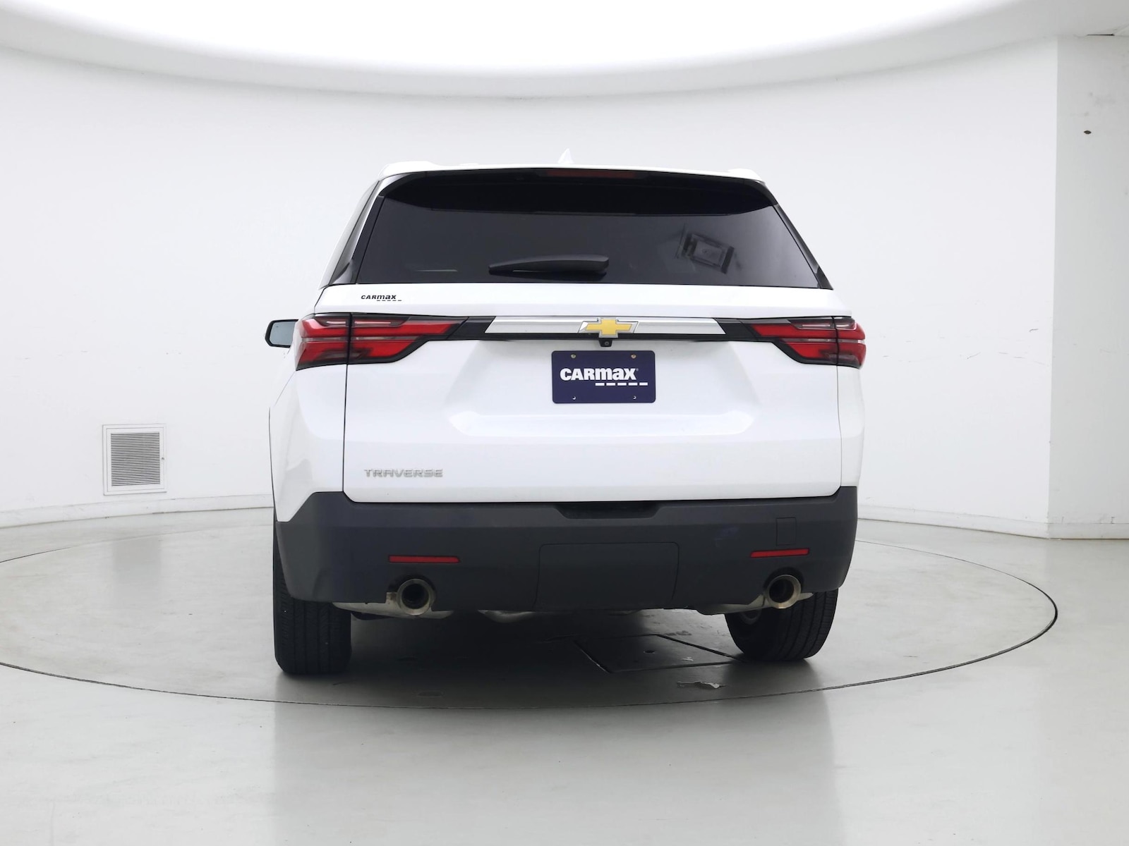 2023 Chevrolet Traverse LS - Photo 7