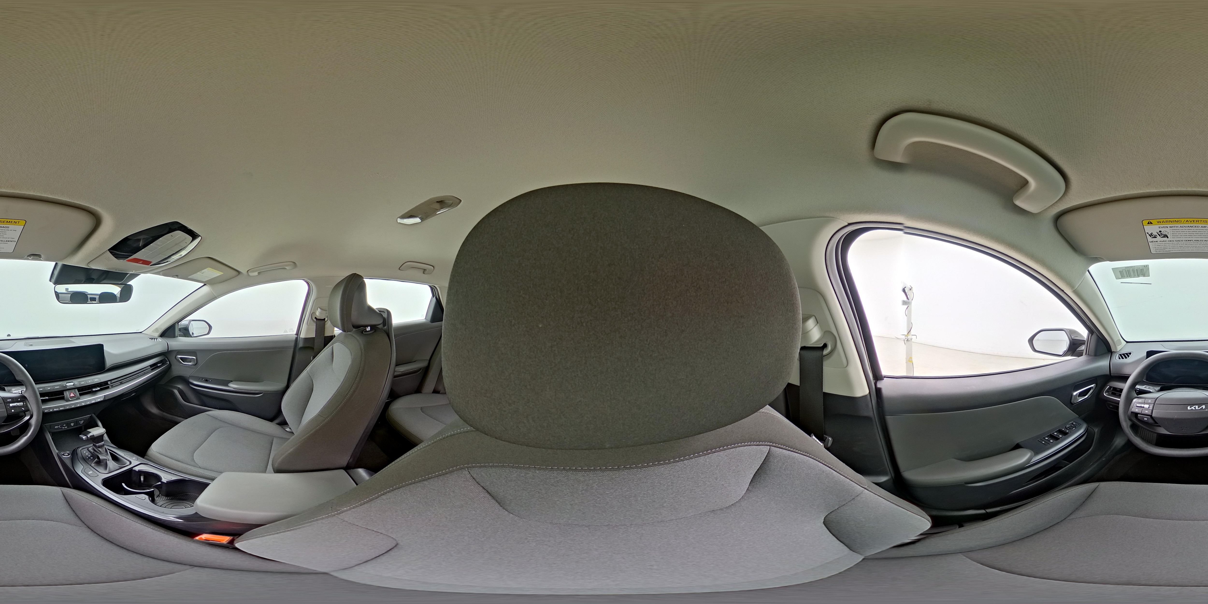 2025 Kia K4 LXS - Photo 26