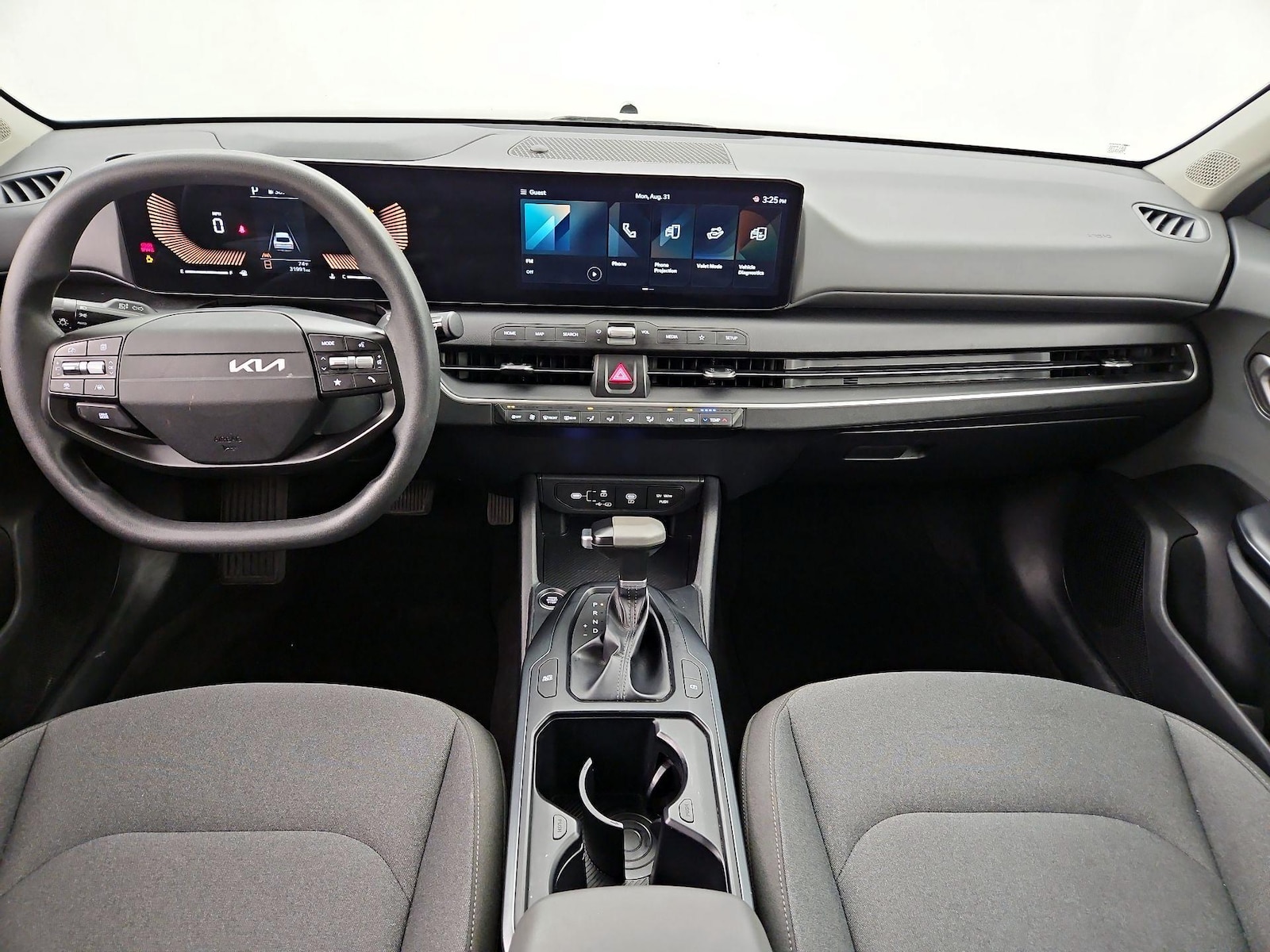 2025 Kia K4 LXS - Photo 10