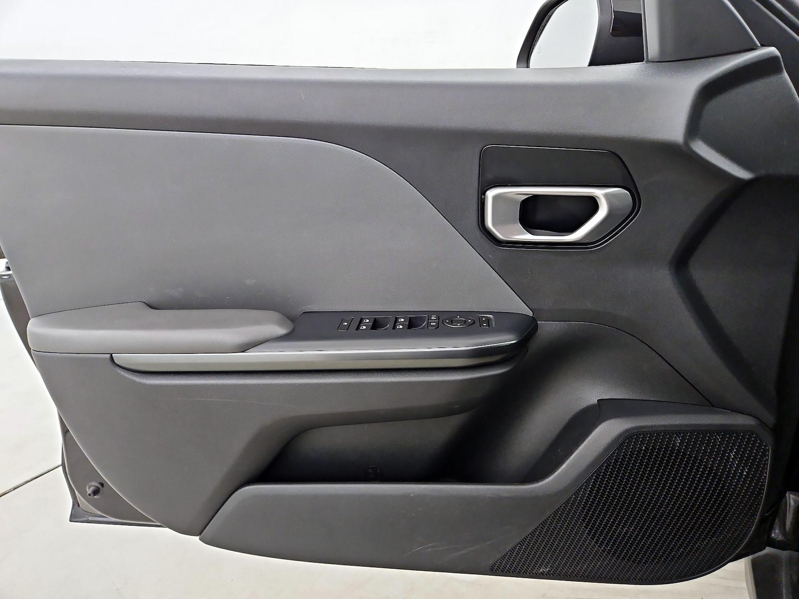2025 Kia K4 LXS - Photo 13