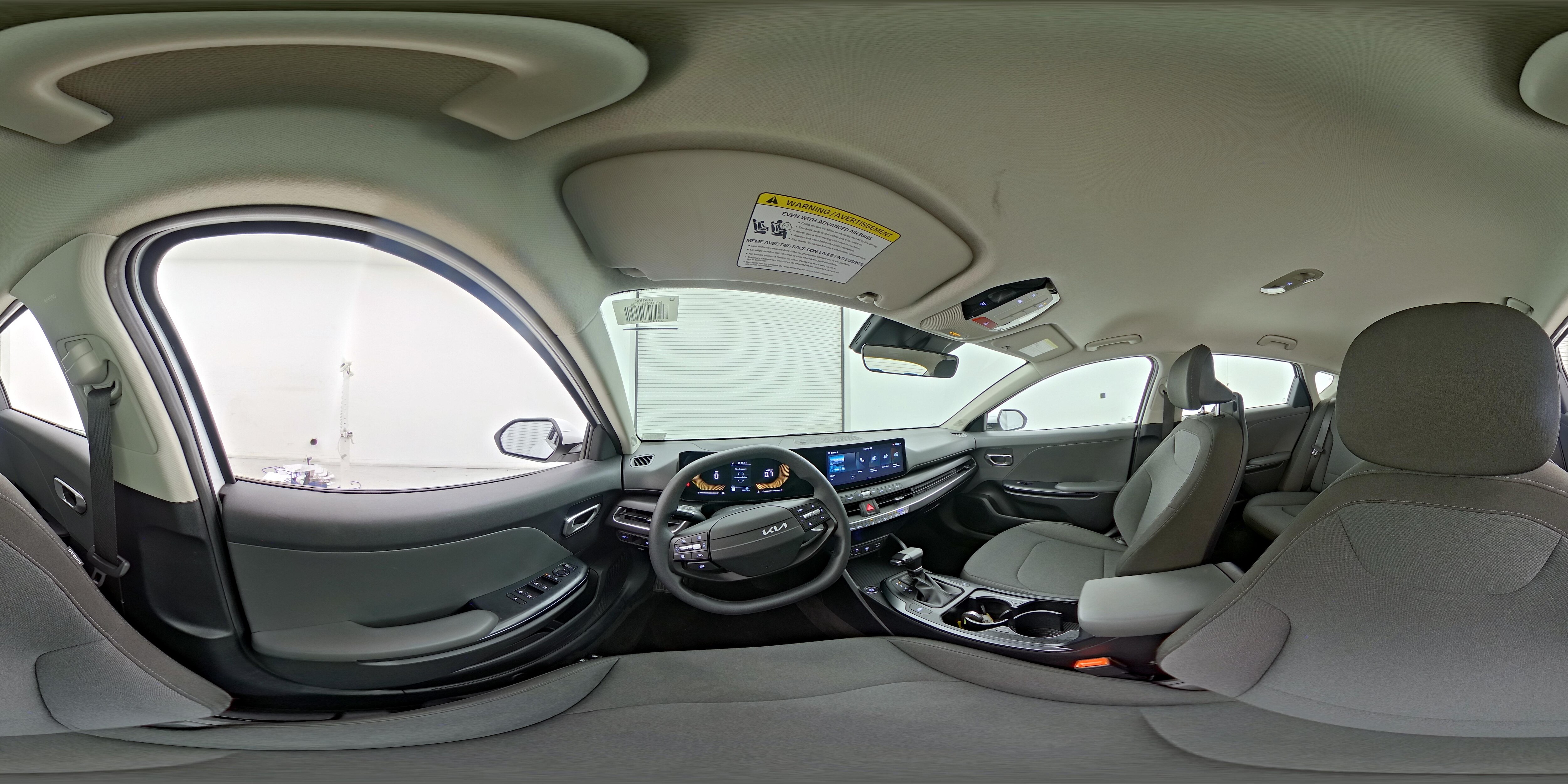 2025 Kia K4 LXS - Photo 26