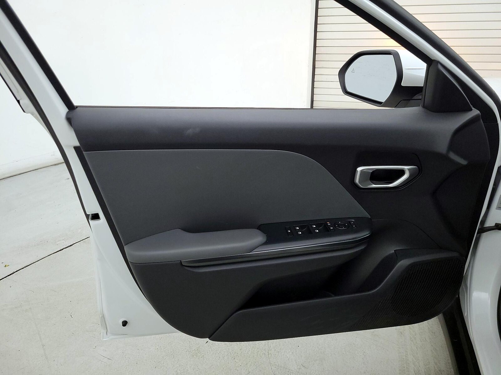 2025 Kia K4 LXS - Photo 13