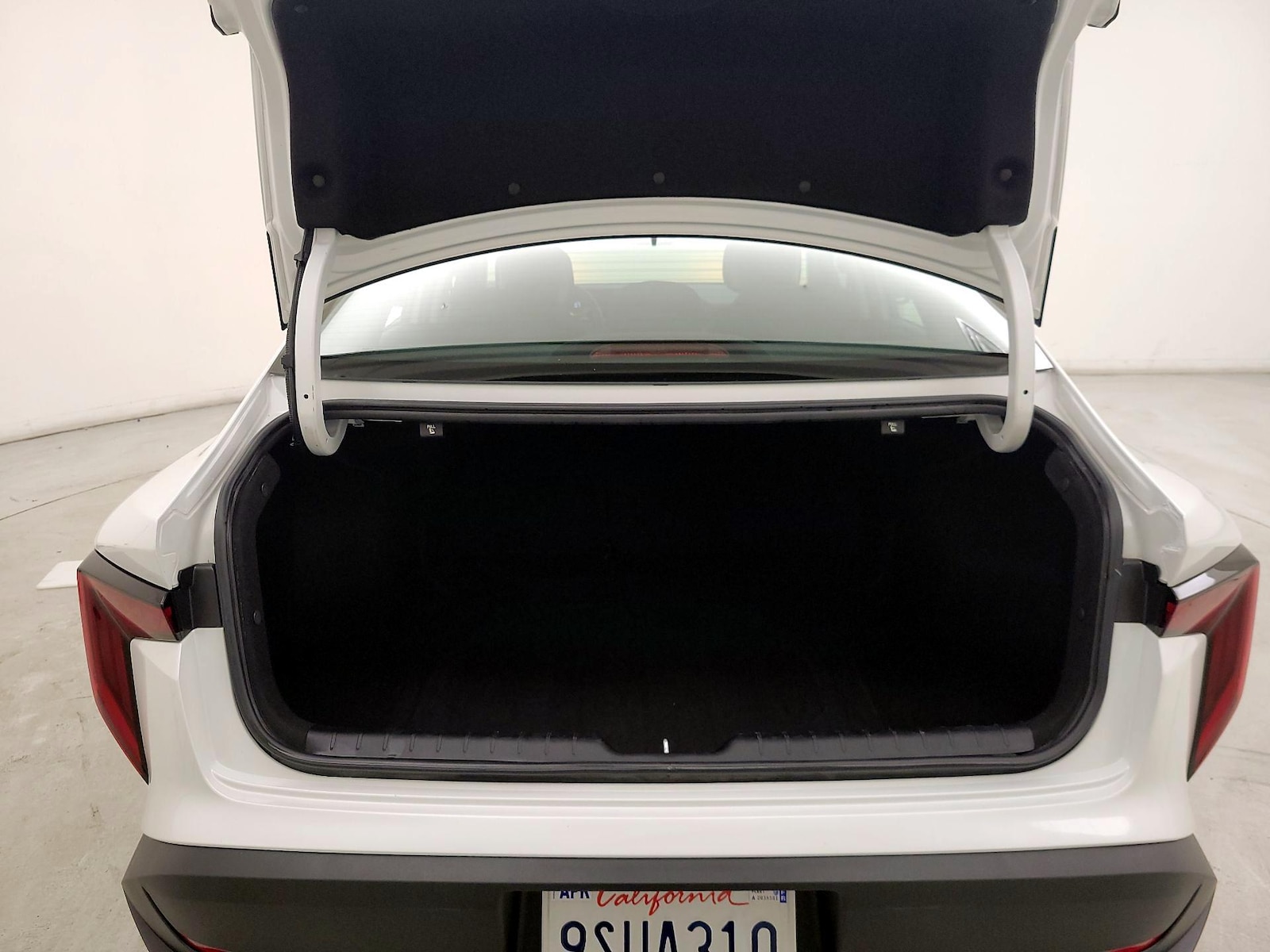 2025 Kia K4 LXS - Photo 21