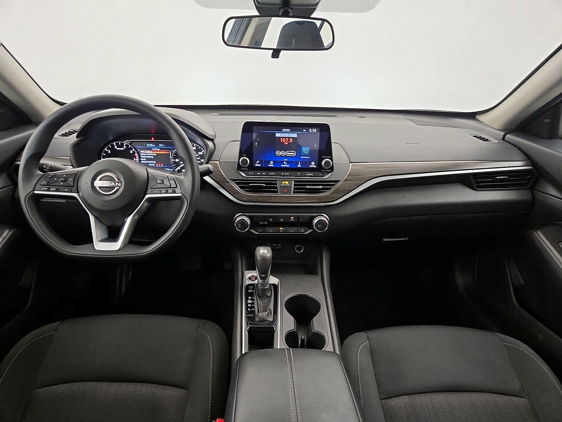 Black 2025 Nissan Altima Sedan Front-Wheel Drive Automatic