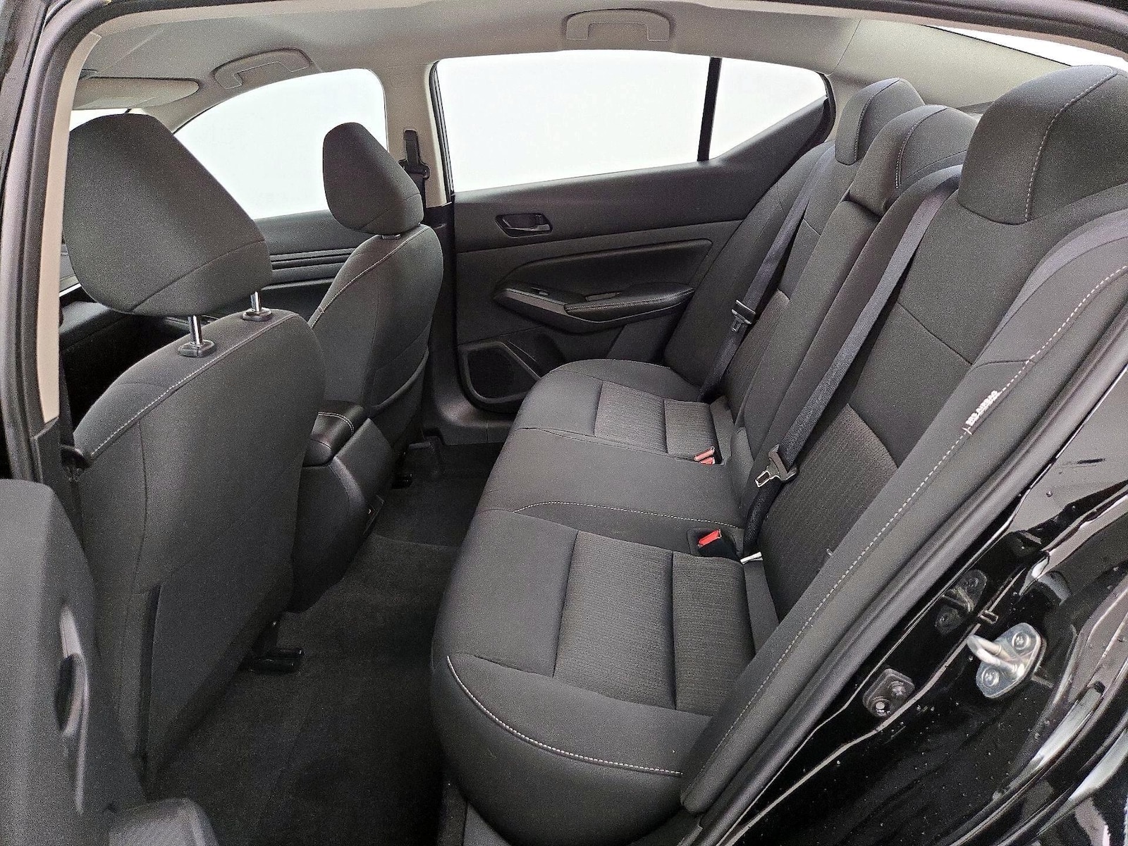 2025 Nissan Altima SV - Photo 11