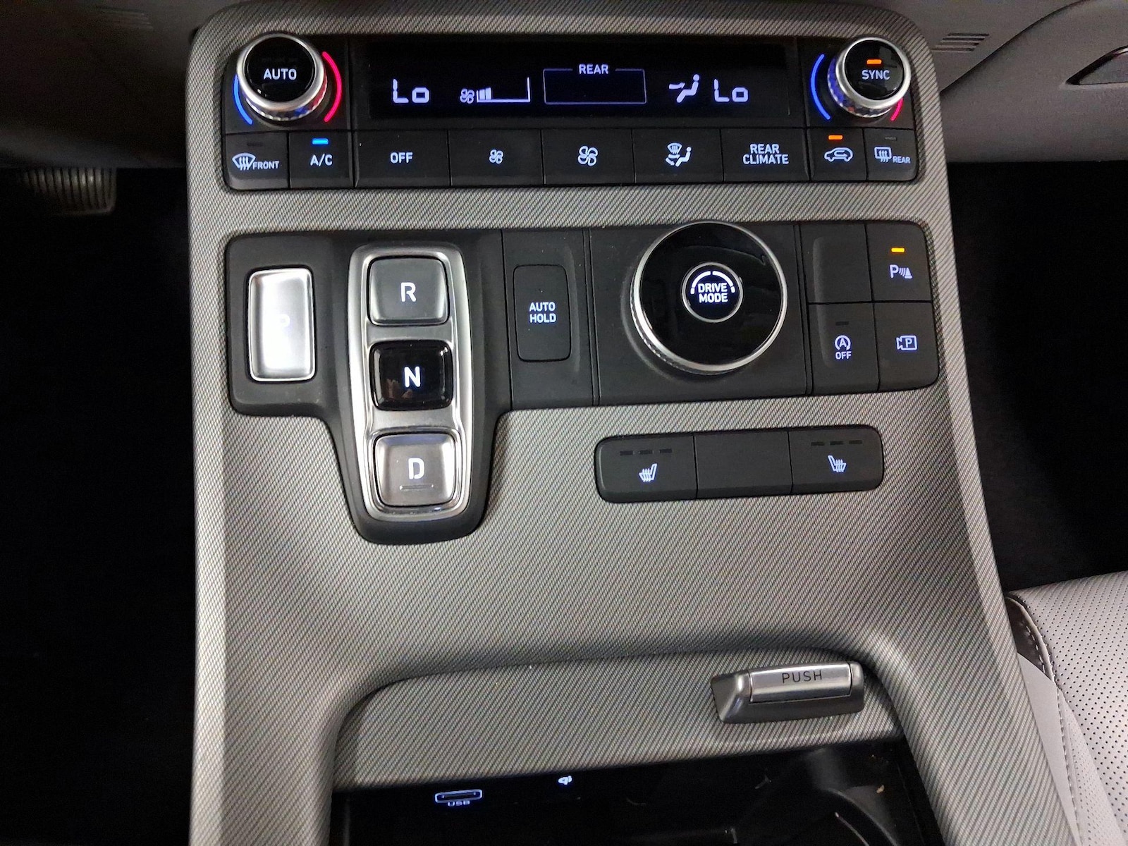 2025 Hyundai Palisade SEL - Photo 16
