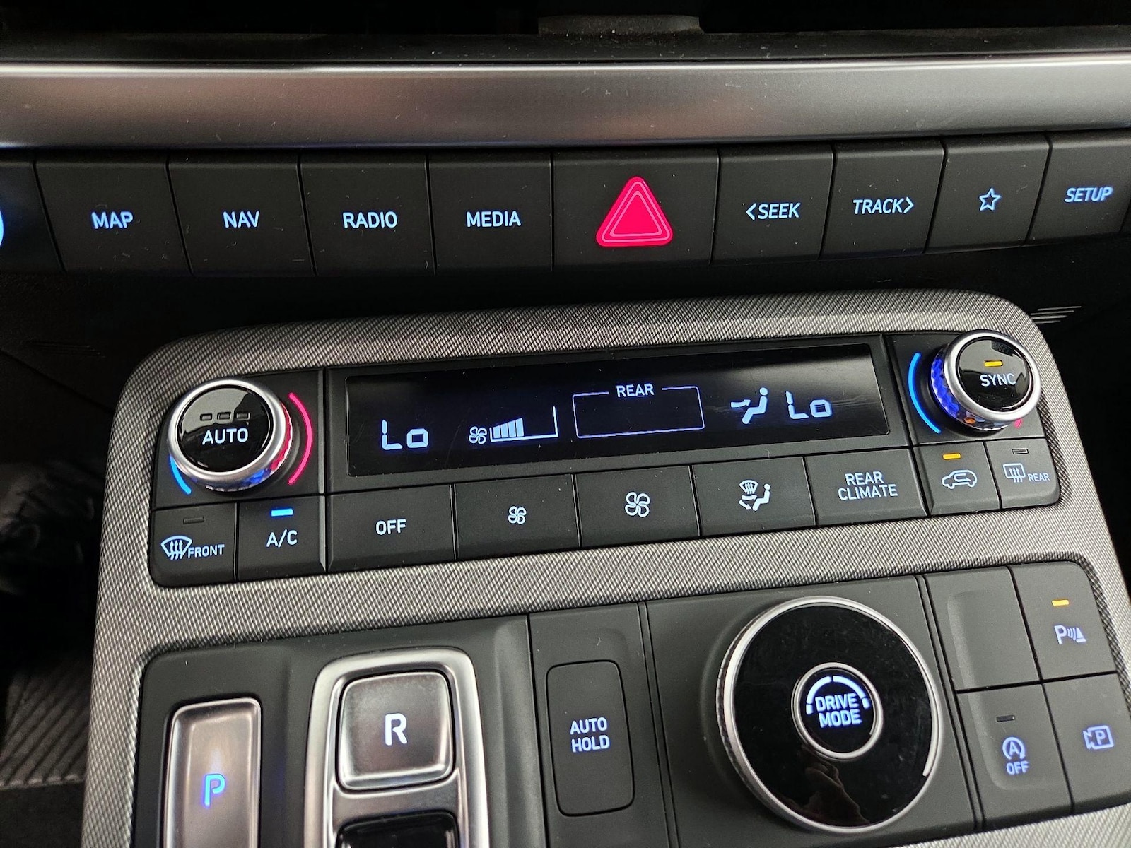 2025 Hyundai Palisade SEL - Photo 18
