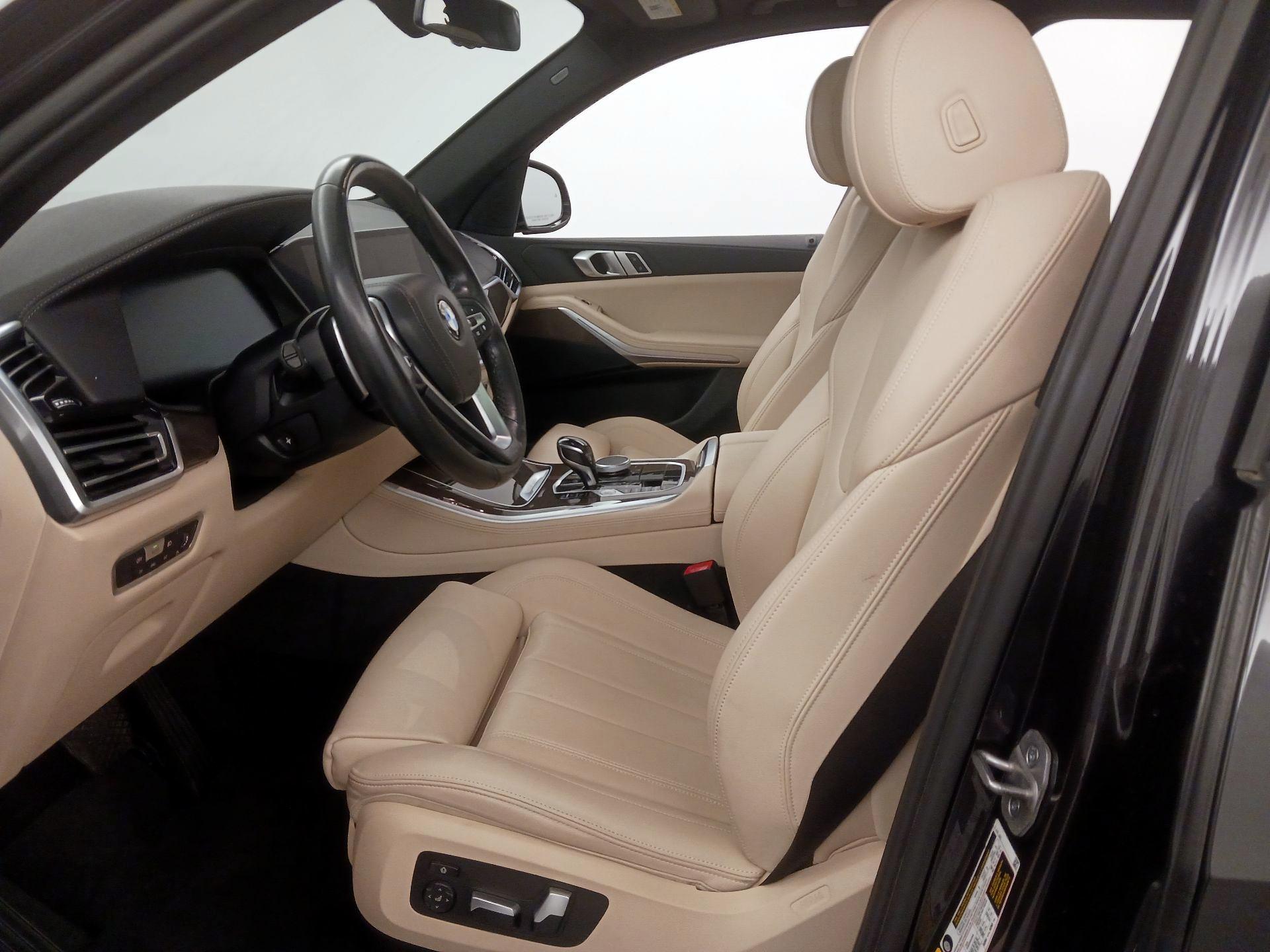 Thumbnail: 2022 BMW X5 - 11