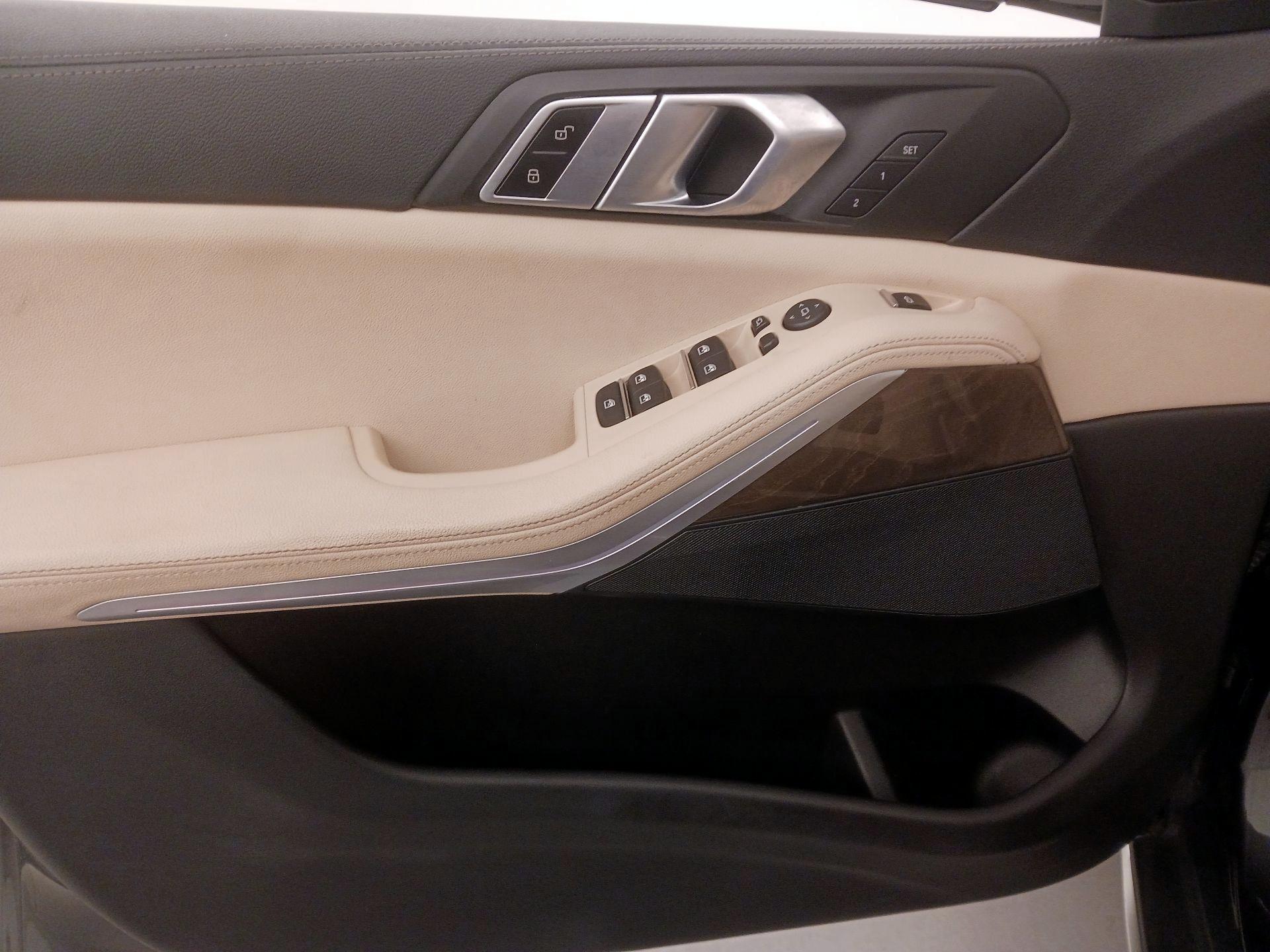Thumbnail: 2022 BMW X5 - 12