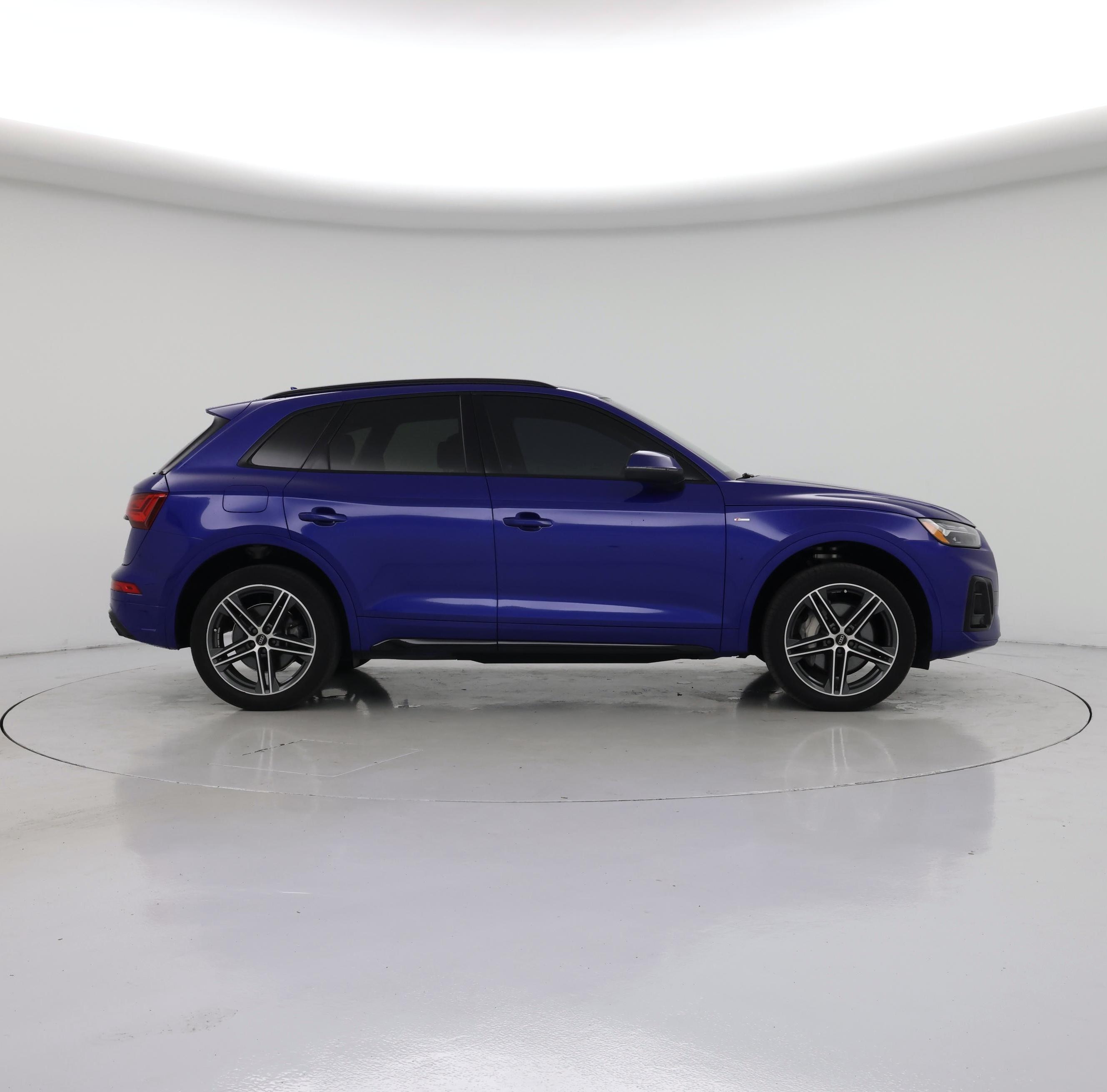 Thumbnail: 2023 Audi Q5 - 7