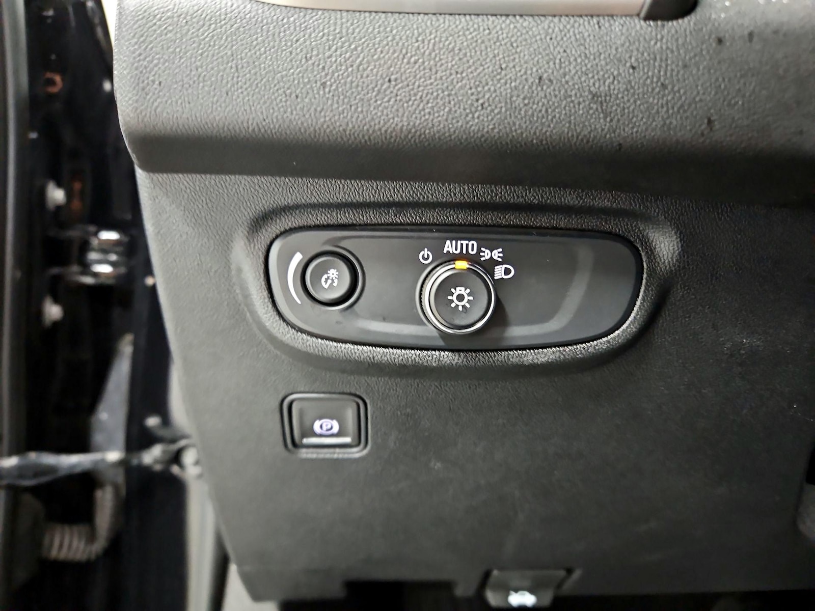 2024 GMC Terrain SLE - Photo 14
