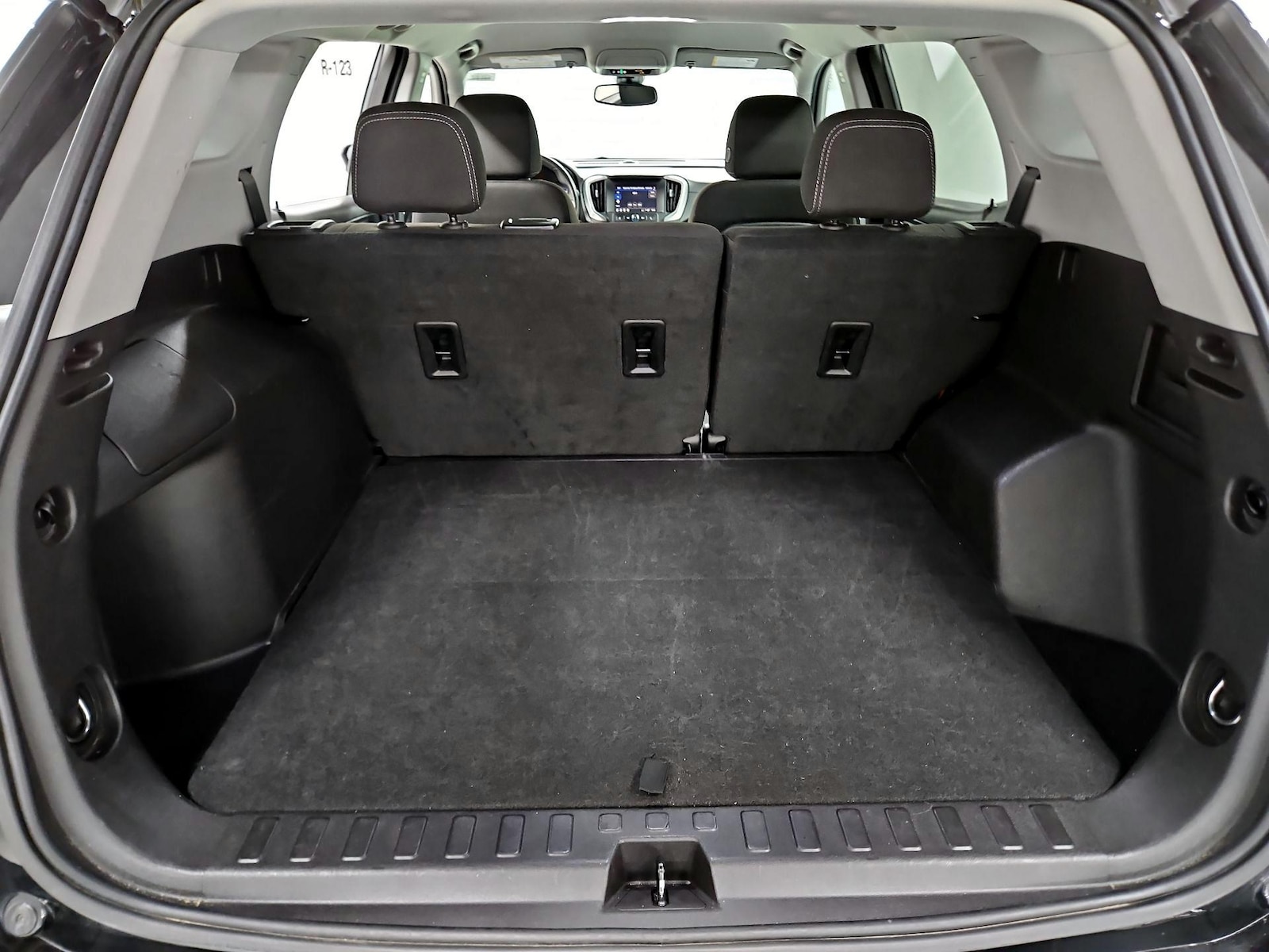 2024 GMC Terrain SLE - Photo 21