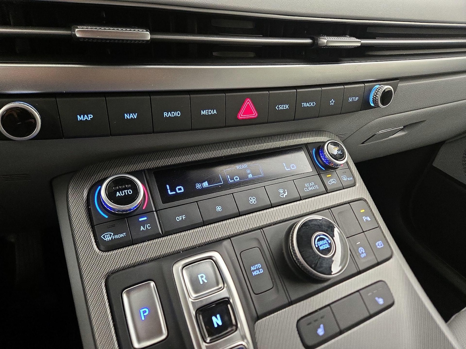 2025 Hyundai Palisade SEL - Photo 18
