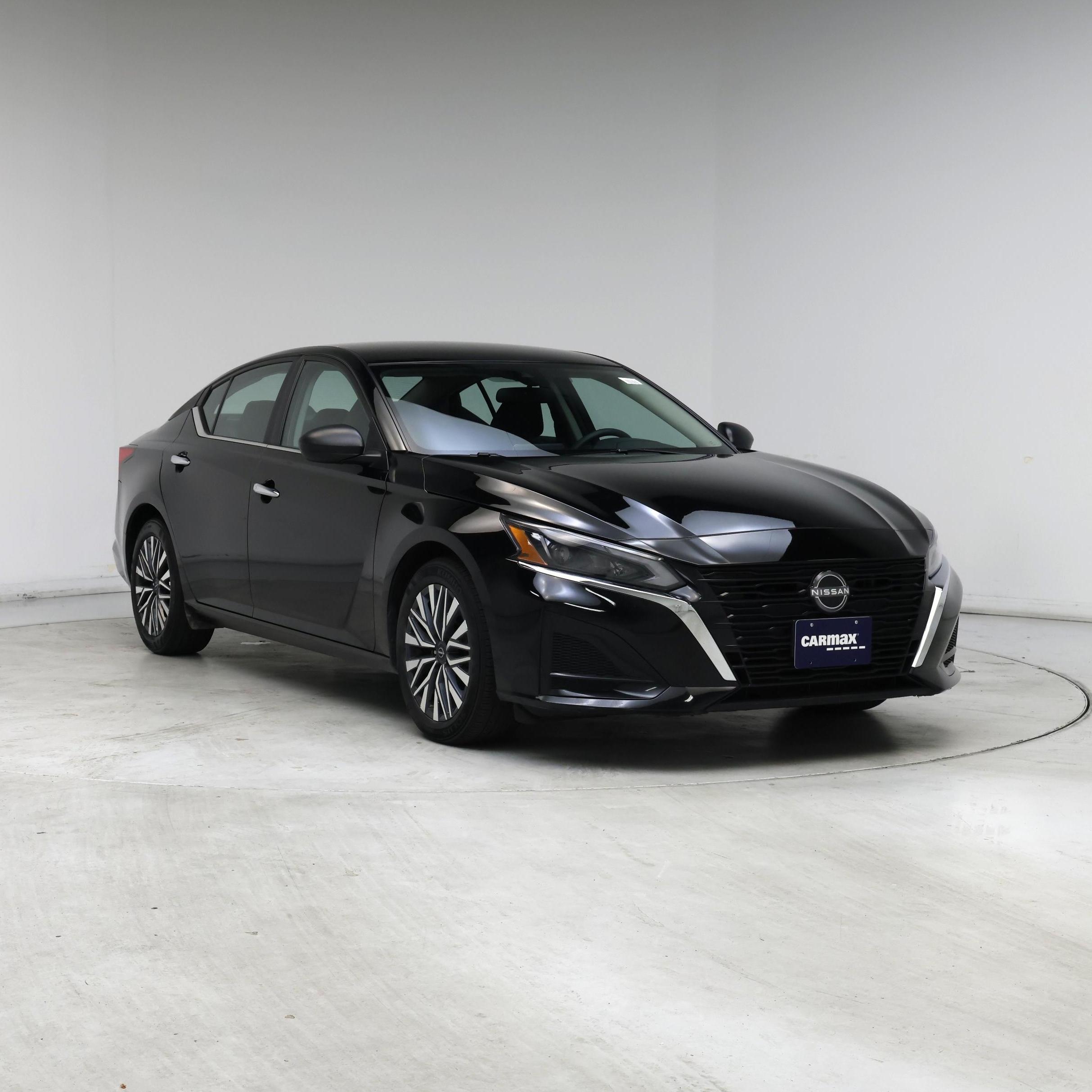 Black 2025 Nissan Altima Sedan Front-Wheel Drive Automatic