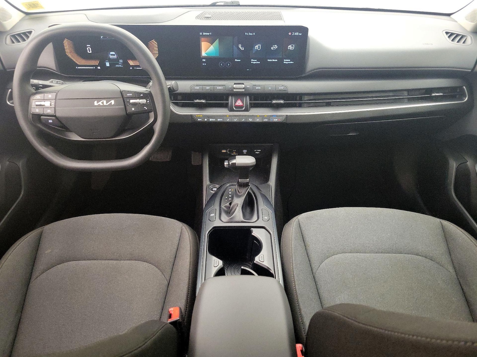2025 Kia K4 LXS - Photo 10