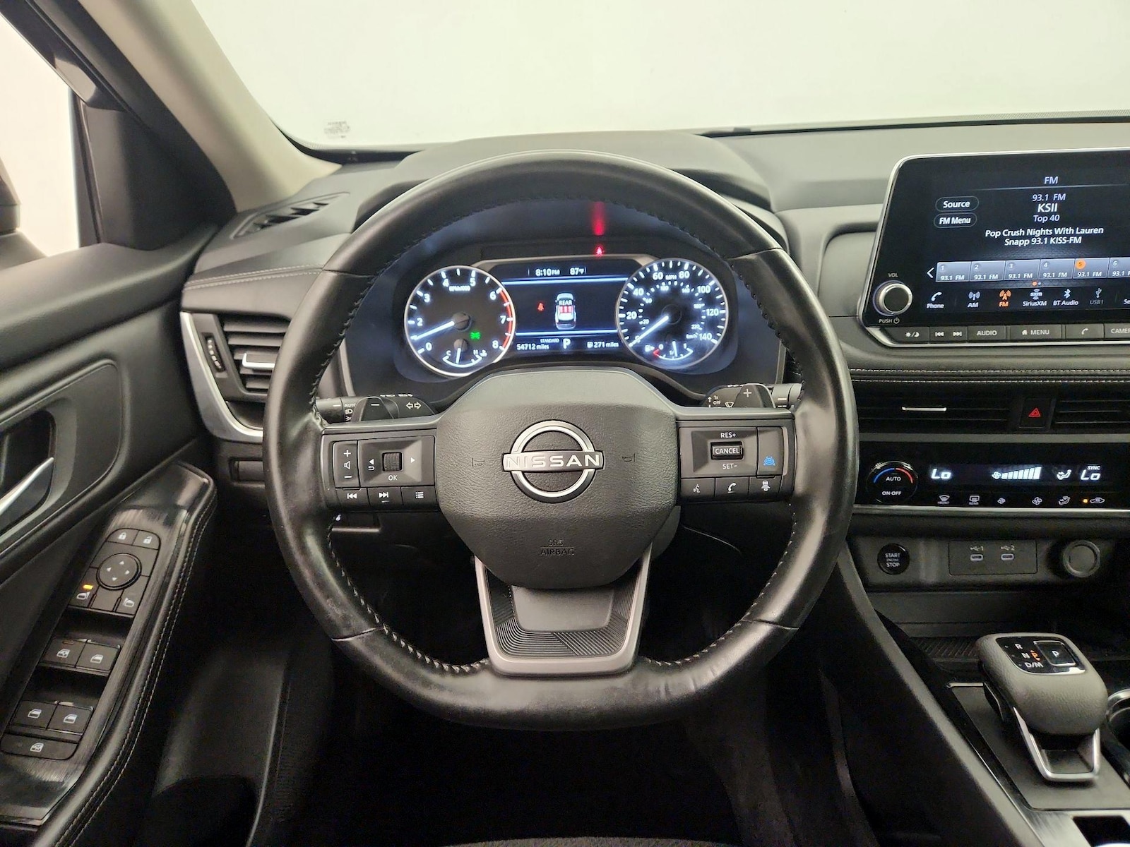 2025 Nissan Rogue SV - Photo 11