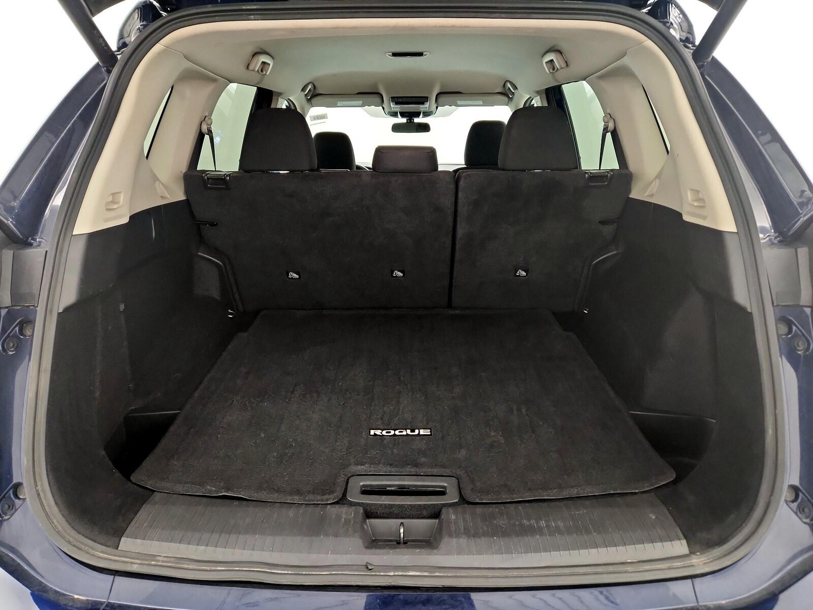2025 Nissan Rogue SV - Photo 21