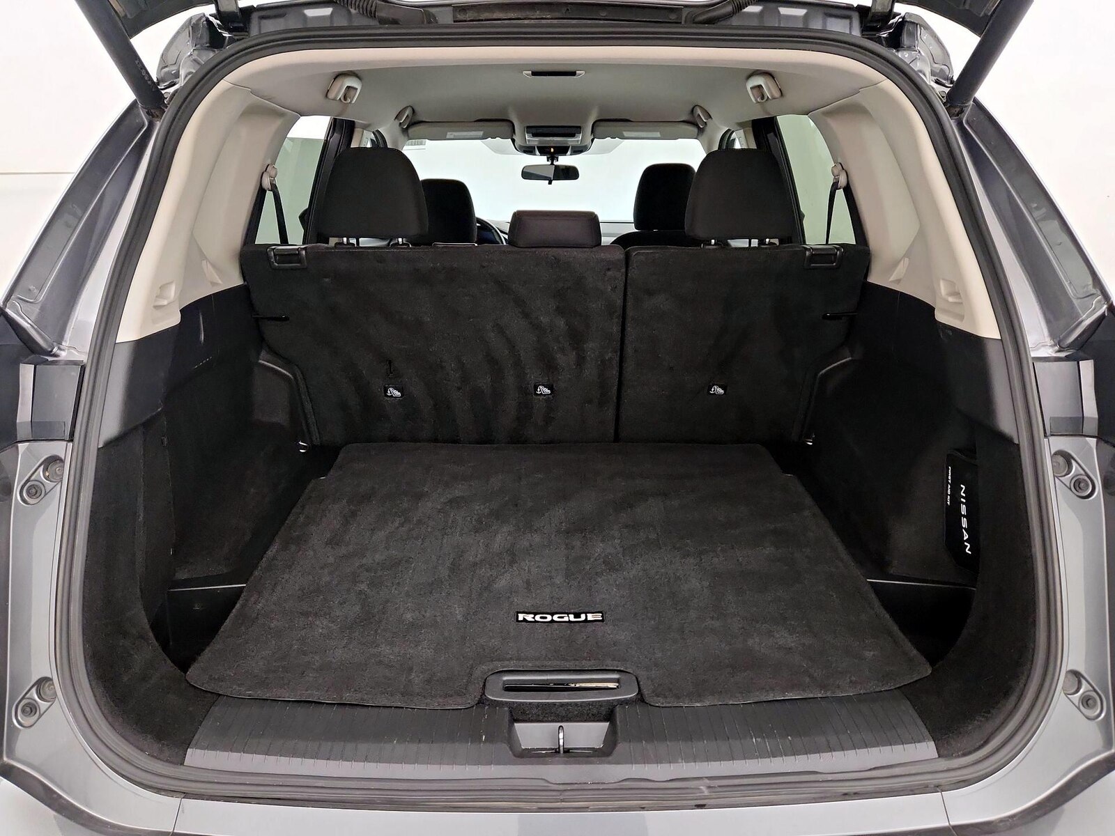 2025 Nissan Rogue SV - Photo 21
