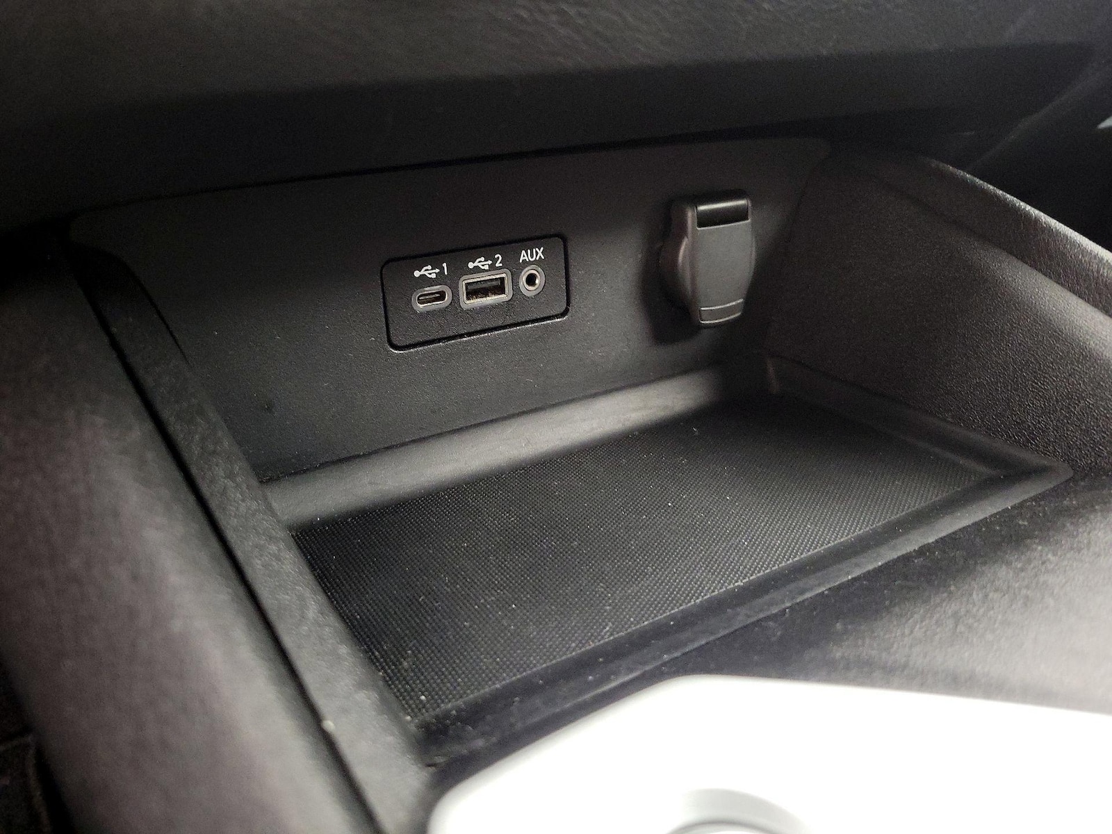 2025 Nissan Altima SV - Photo 19