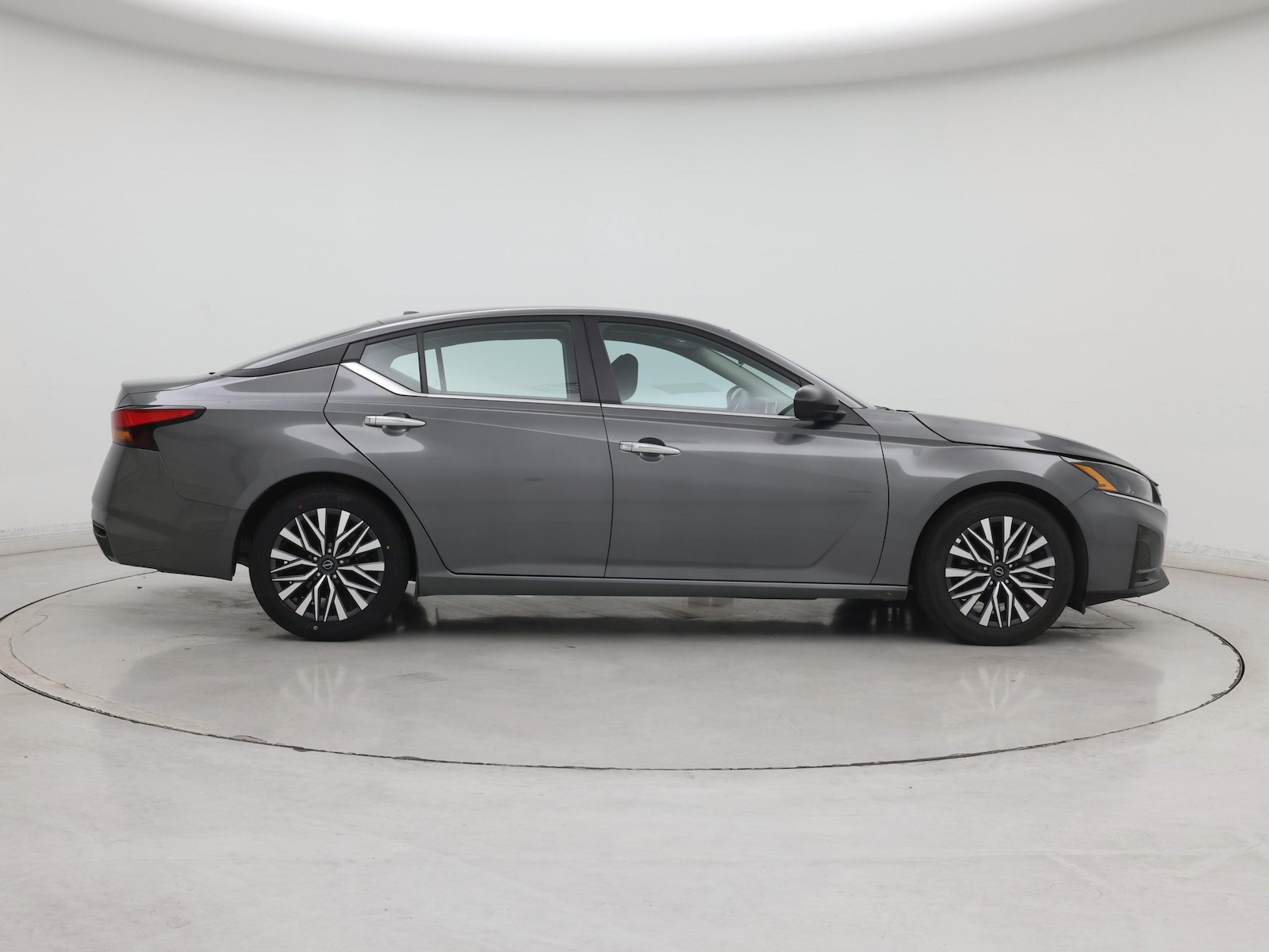 2025 Nissan Altima SV - Photo 8