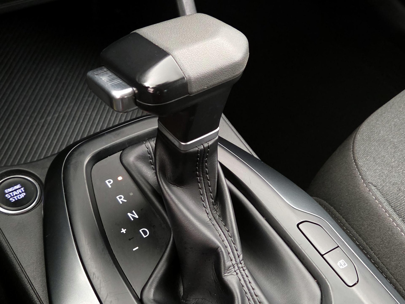 2025 Kia K4 LXS - Photo 18