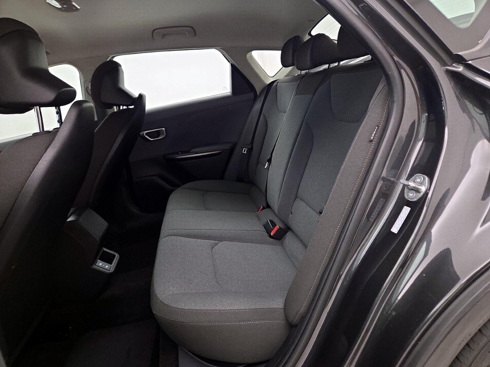 2025 Kia K4 LXS - Photo 20