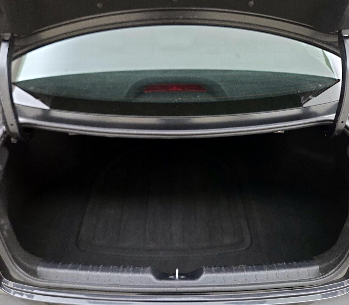 Trunk/Cargo (Seats Up)