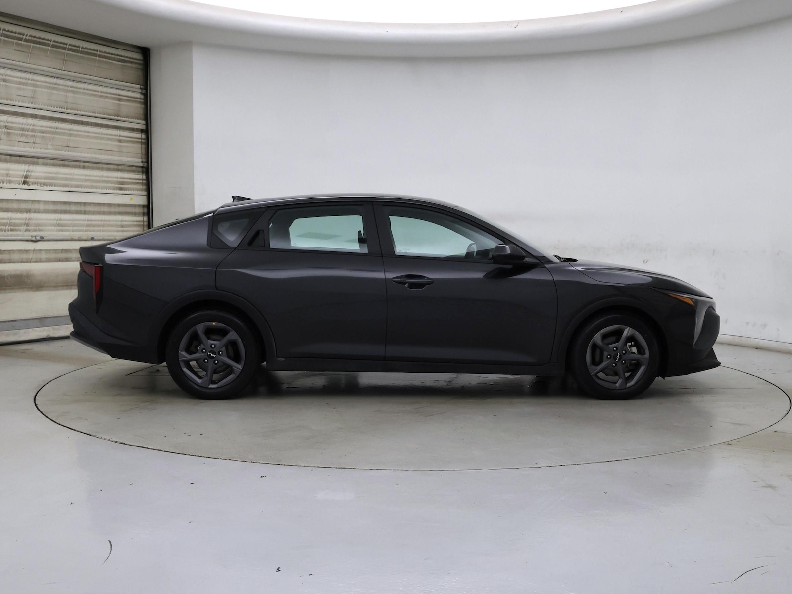2025 Kia K4 LXS - Photo 8