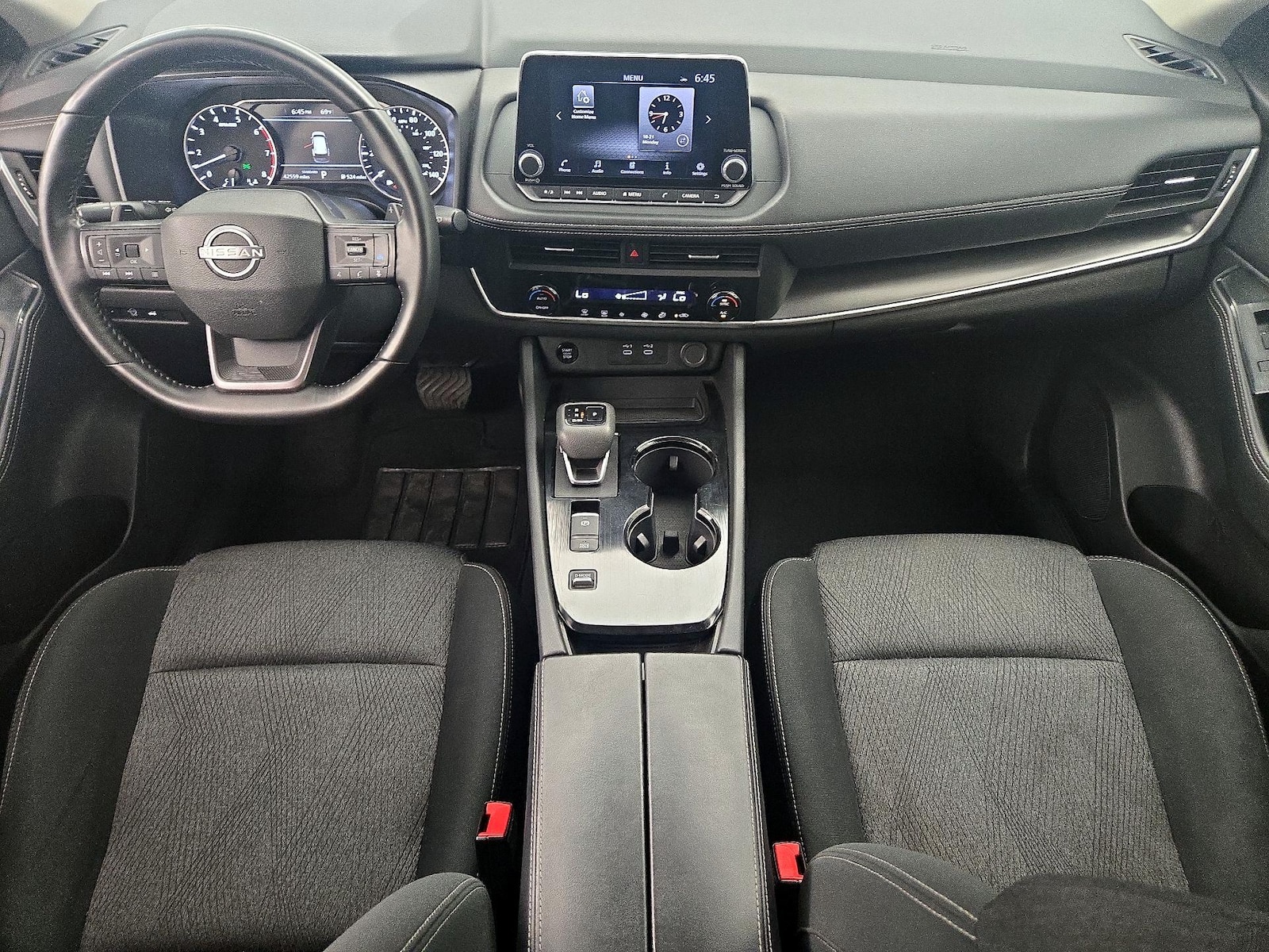 2025 Nissan Rogue SV - Photo 10