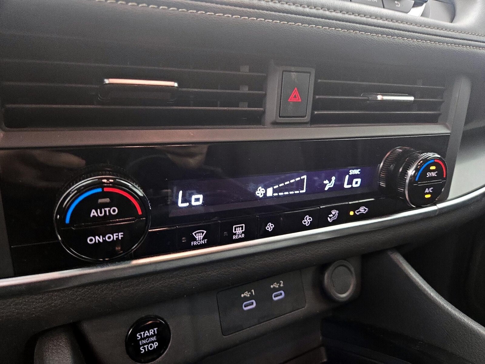 2025 Nissan Rogue SV - Photo 17