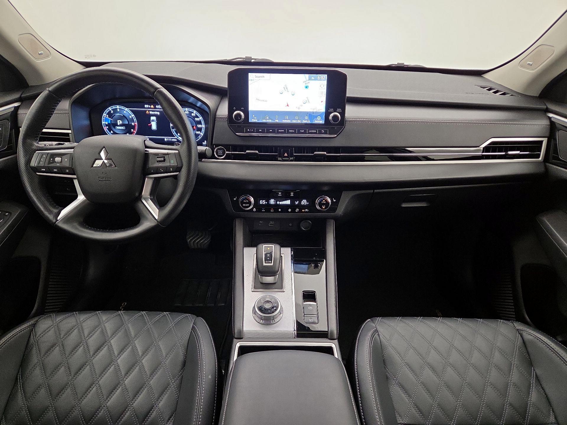 Thumbnail: 2024 Mitsubishi Outlander - 9