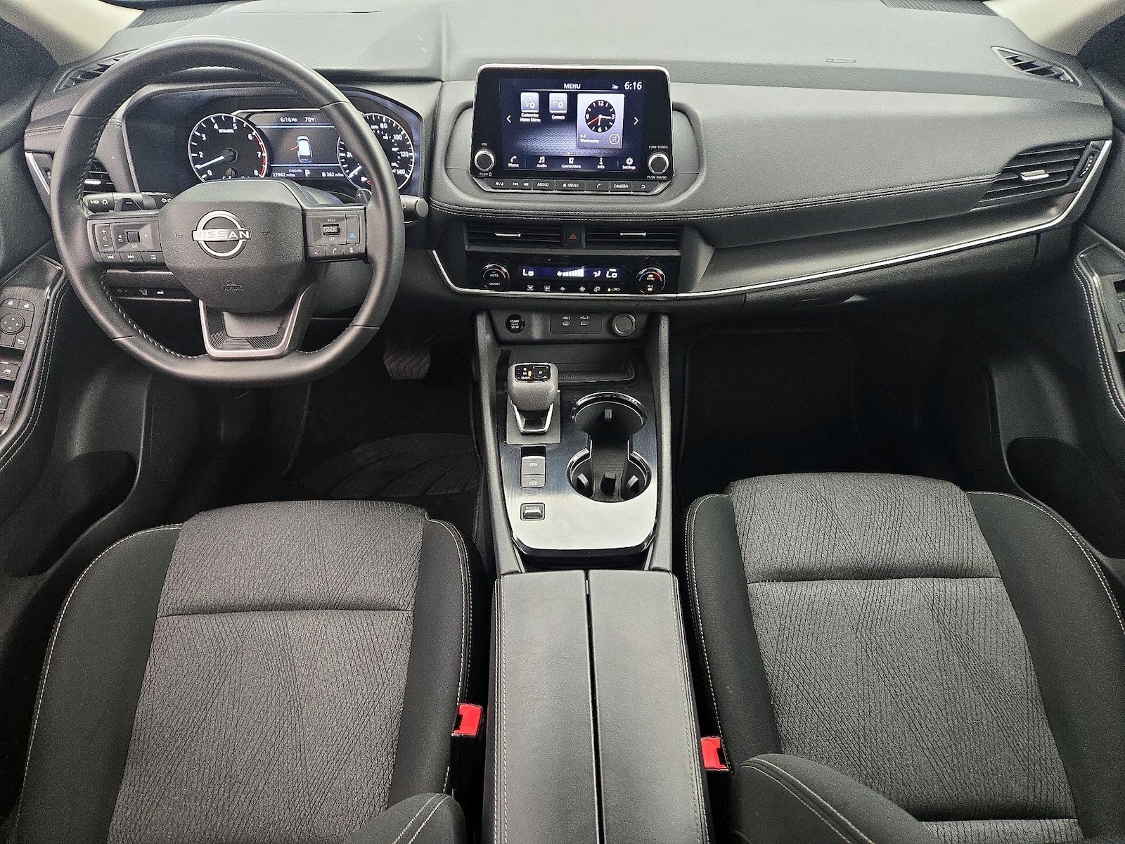 2025 Nissan Rogue SV - Photo 10