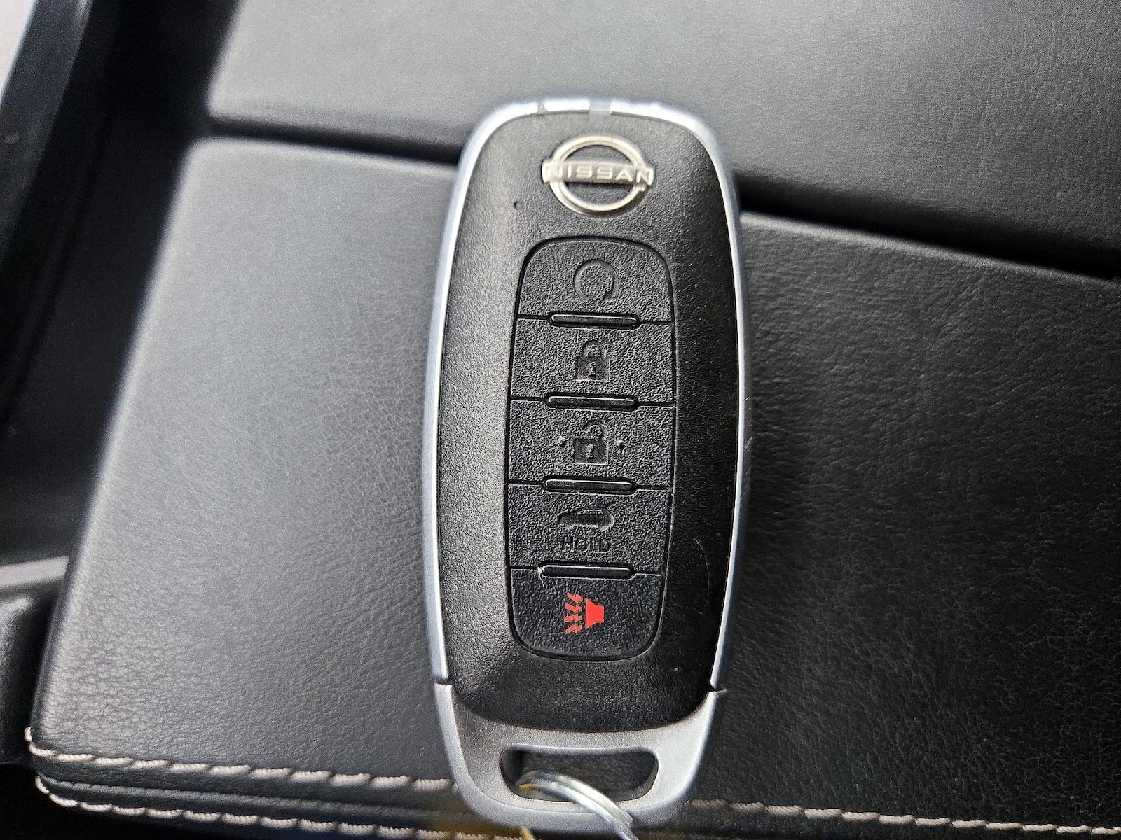 2025 Nissan Rogue SV - Photo 23
