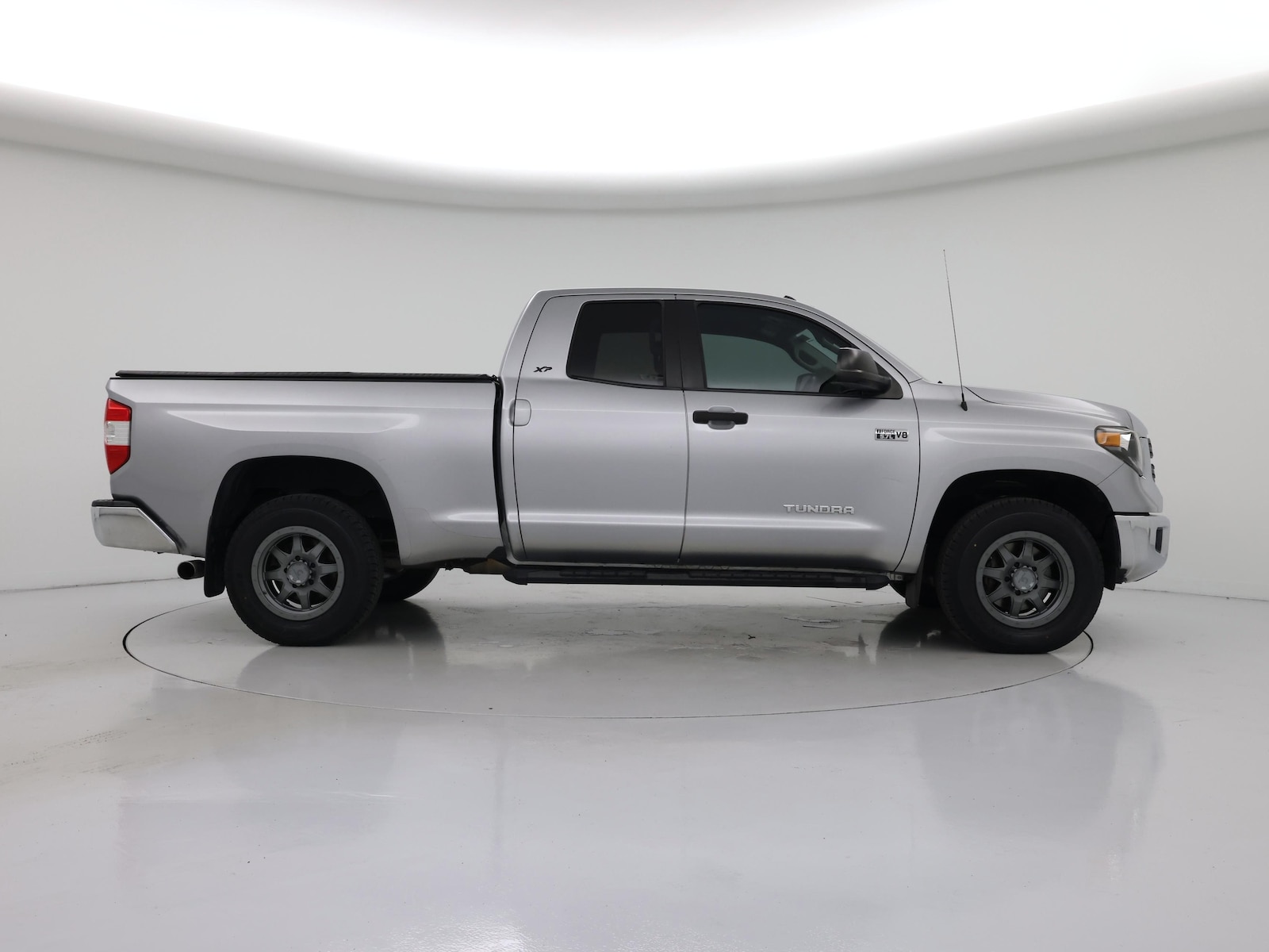 2018 Toyota Tundra SR5 - Photo 8