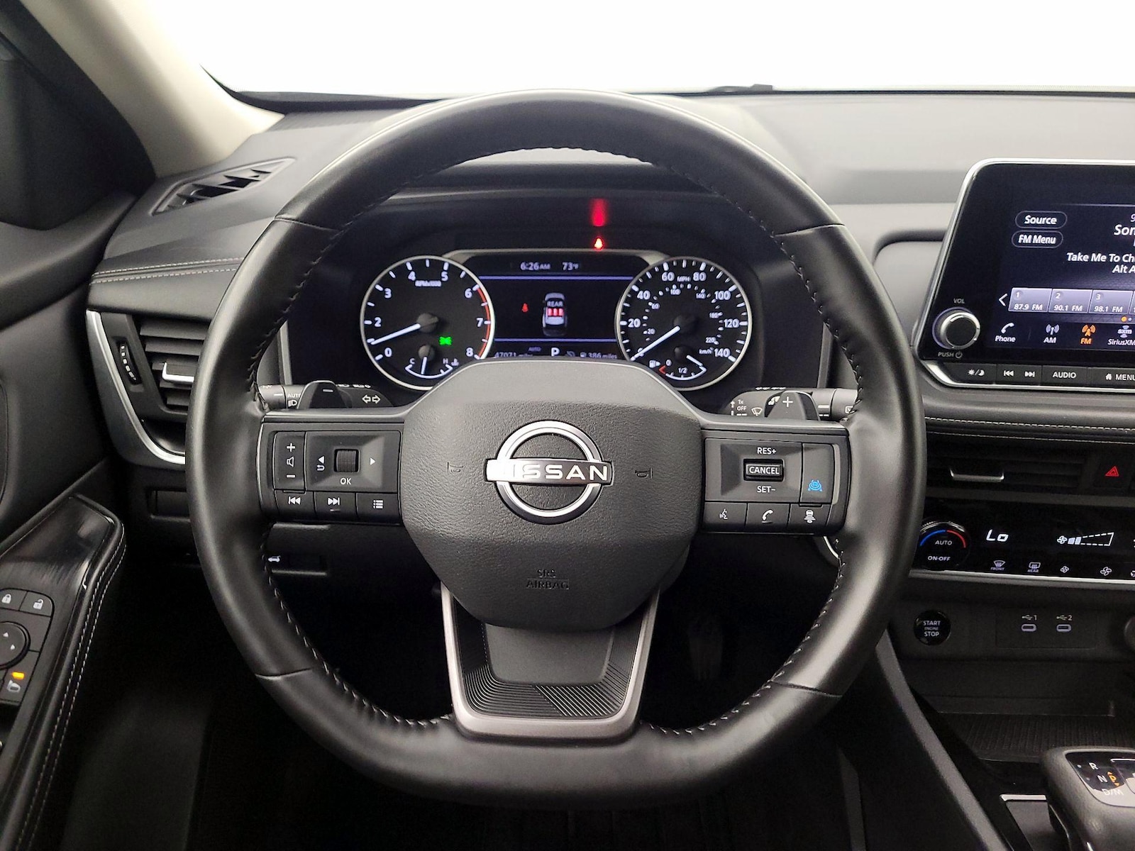 2025 Nissan Rogue SV - Photo 11