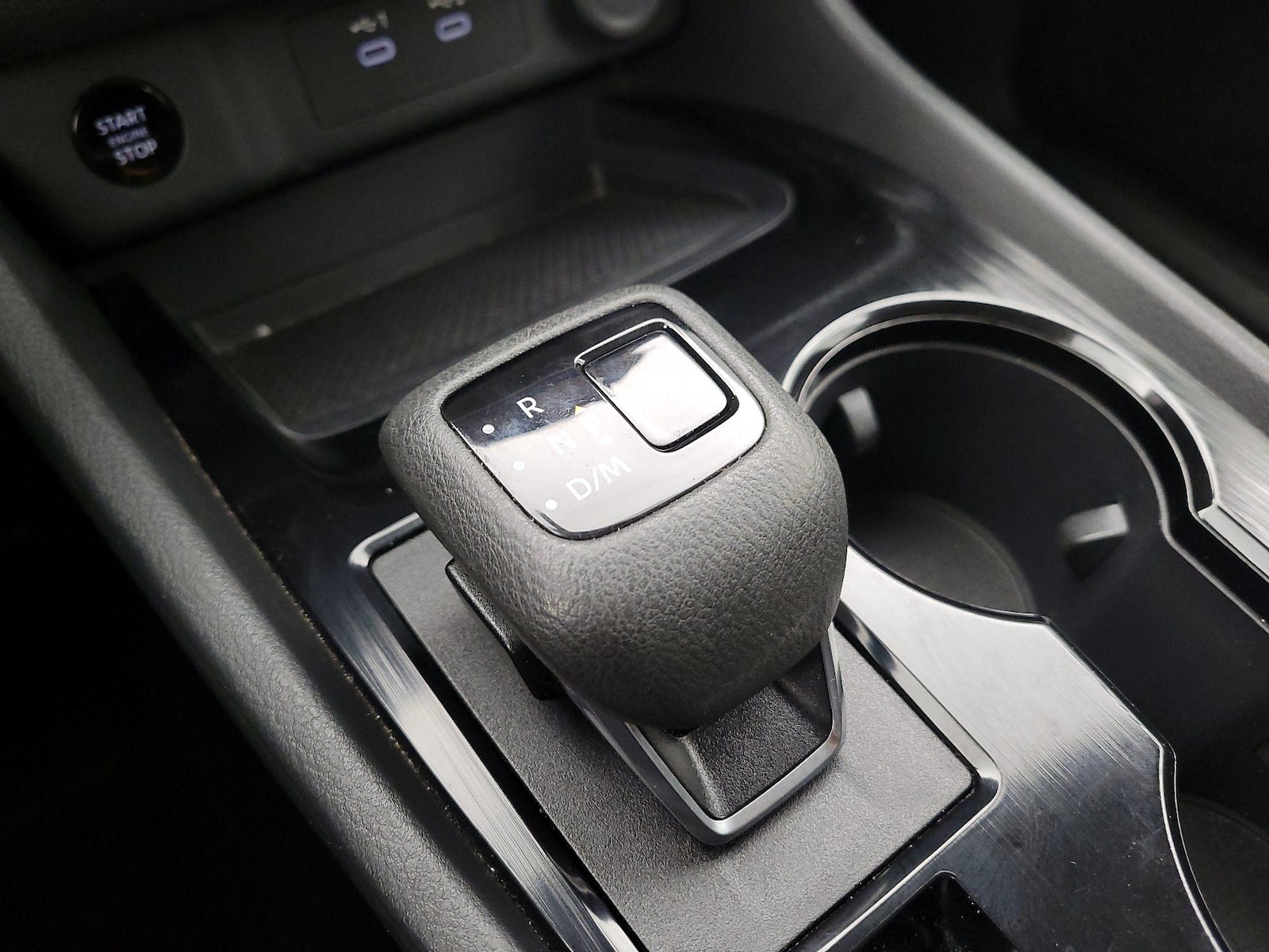 2025 Nissan Rogue SV - Photo 18