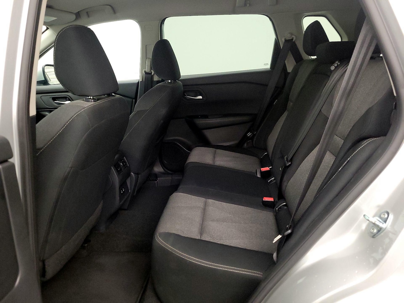 2025 Nissan Rogue SV - Photo 20