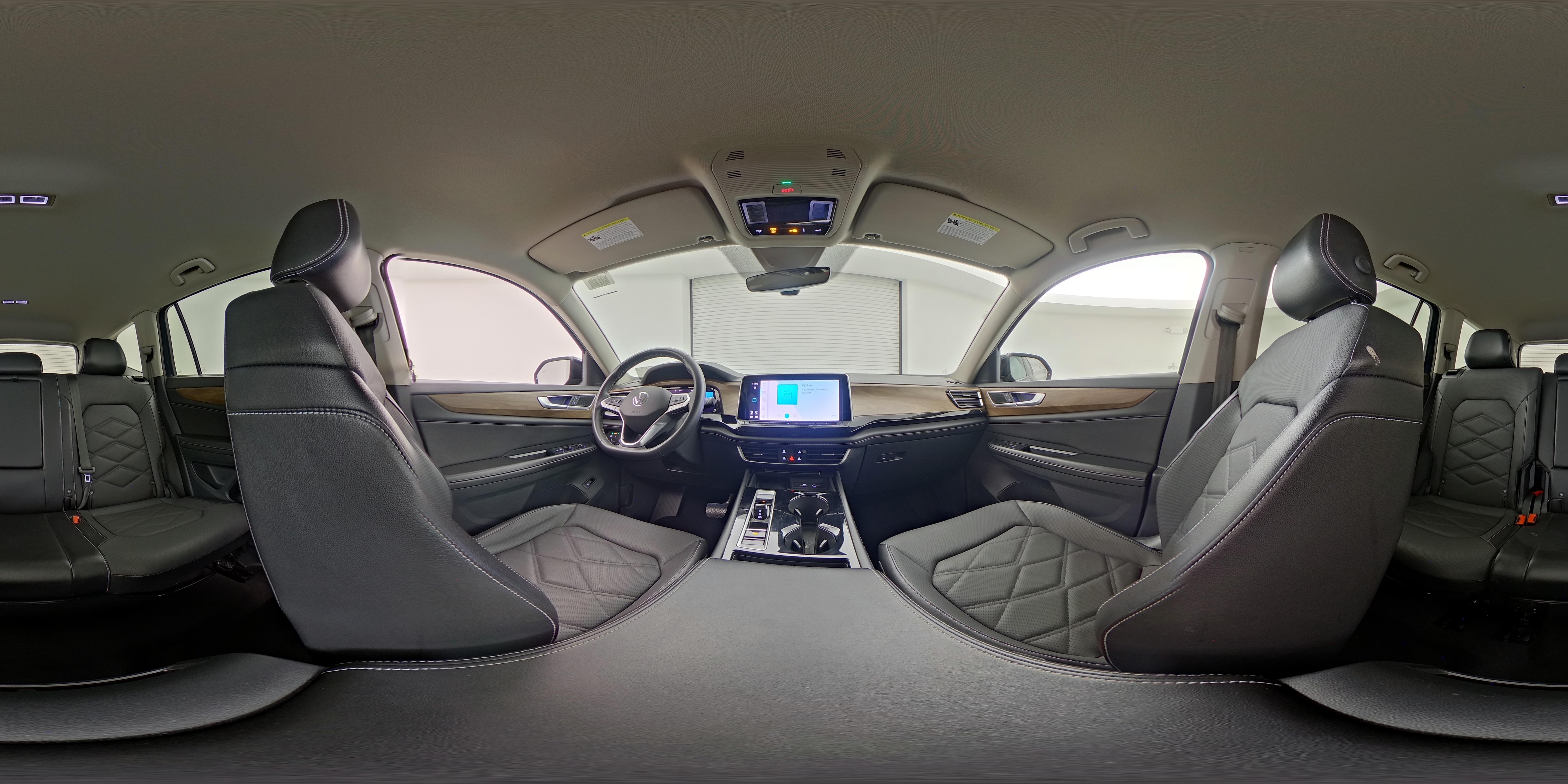 2024 Volkswagen Atlas SE w/Tech - Photo 25