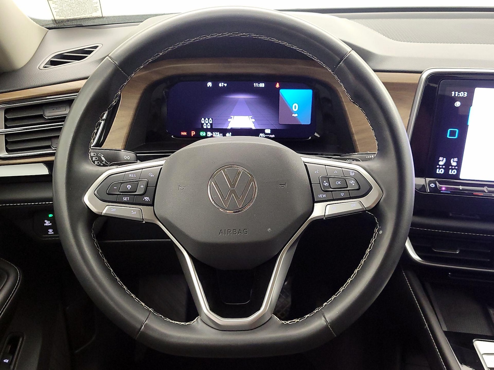 2024 Volkswagen Atlas SE w/Tech - Photo 11