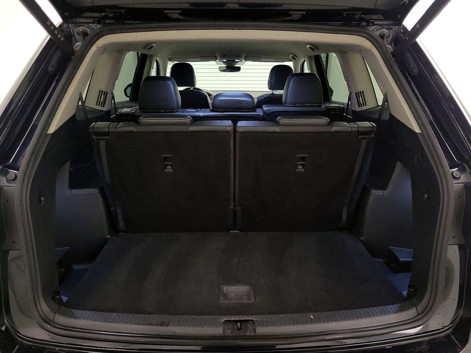 2024 Volkswagen Atlas SE w/Tech - Photo 22