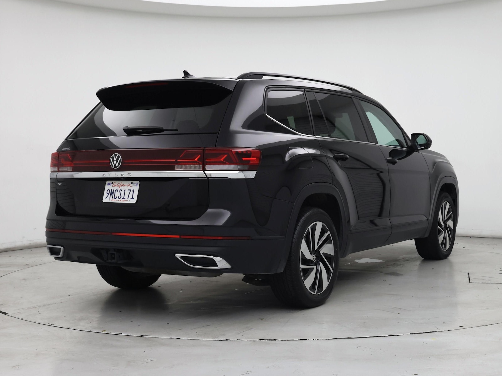 2024 Volkswagen Atlas SE w/Tech - Photo 9
