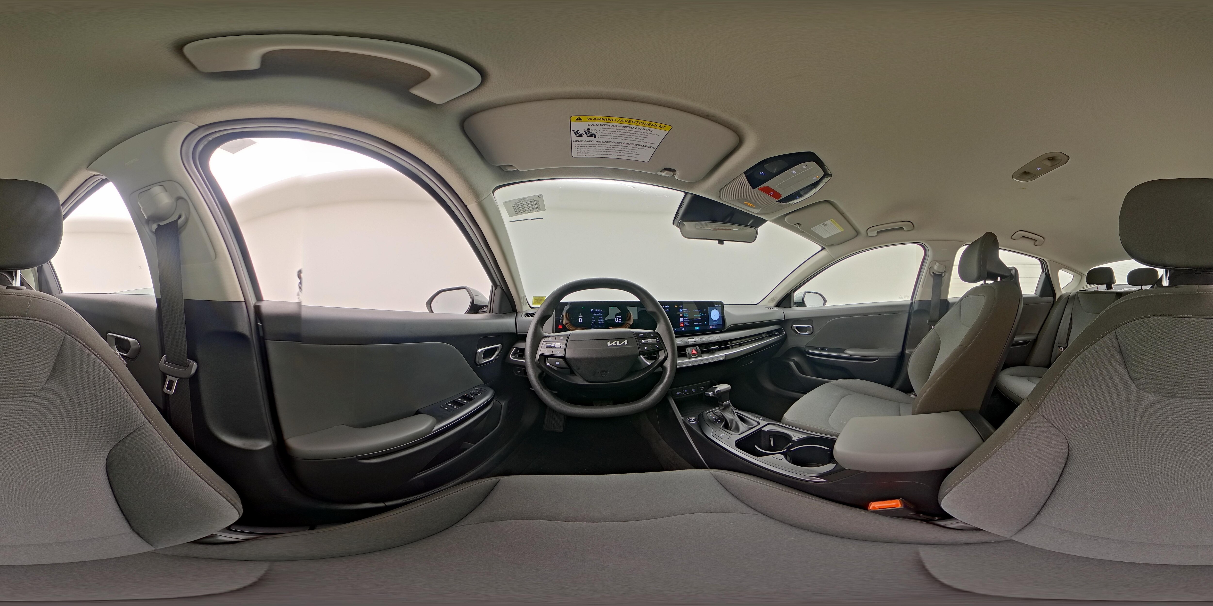 2025 Kia K4 LXS - Photo 26