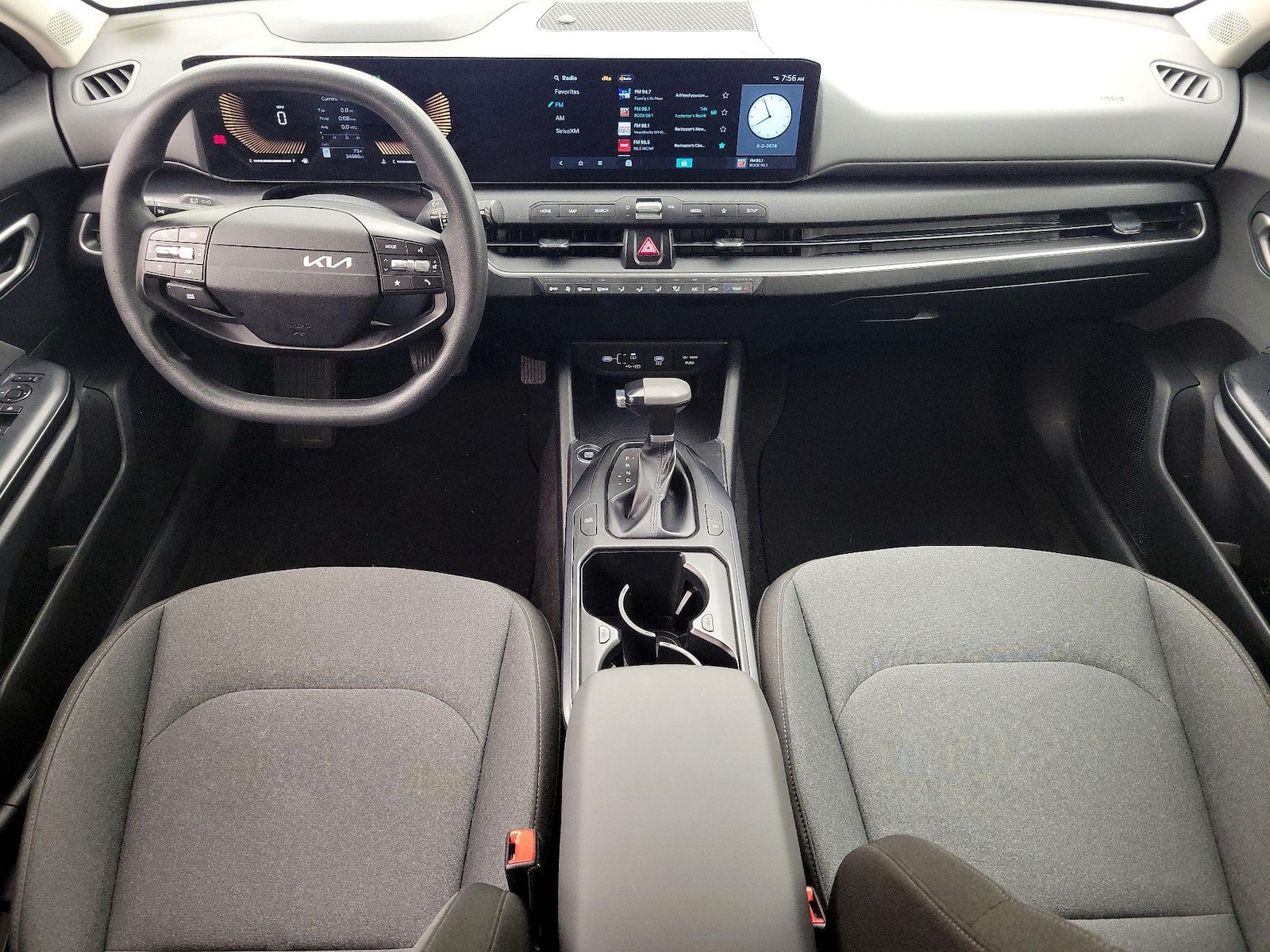 2025 Kia K4 LXS - Photo 10