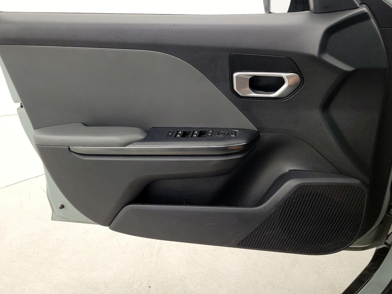 2025 Kia K4 LXS - Photo 13