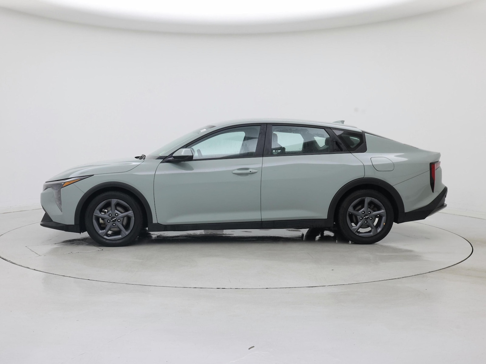 2025 Kia K4 LXS - Photo 4